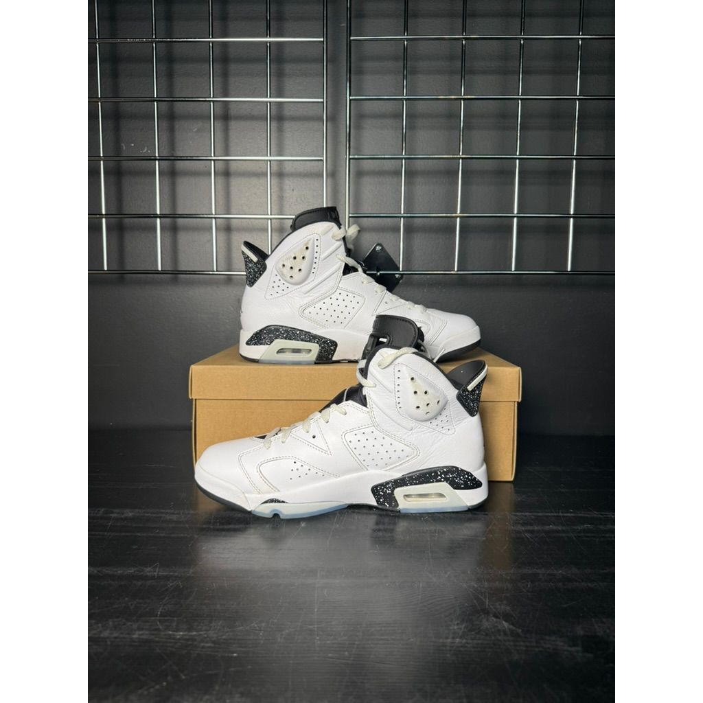 Air Jordan 6 Retro "Reverse Oreo" **PRE-OWNED** No Box
