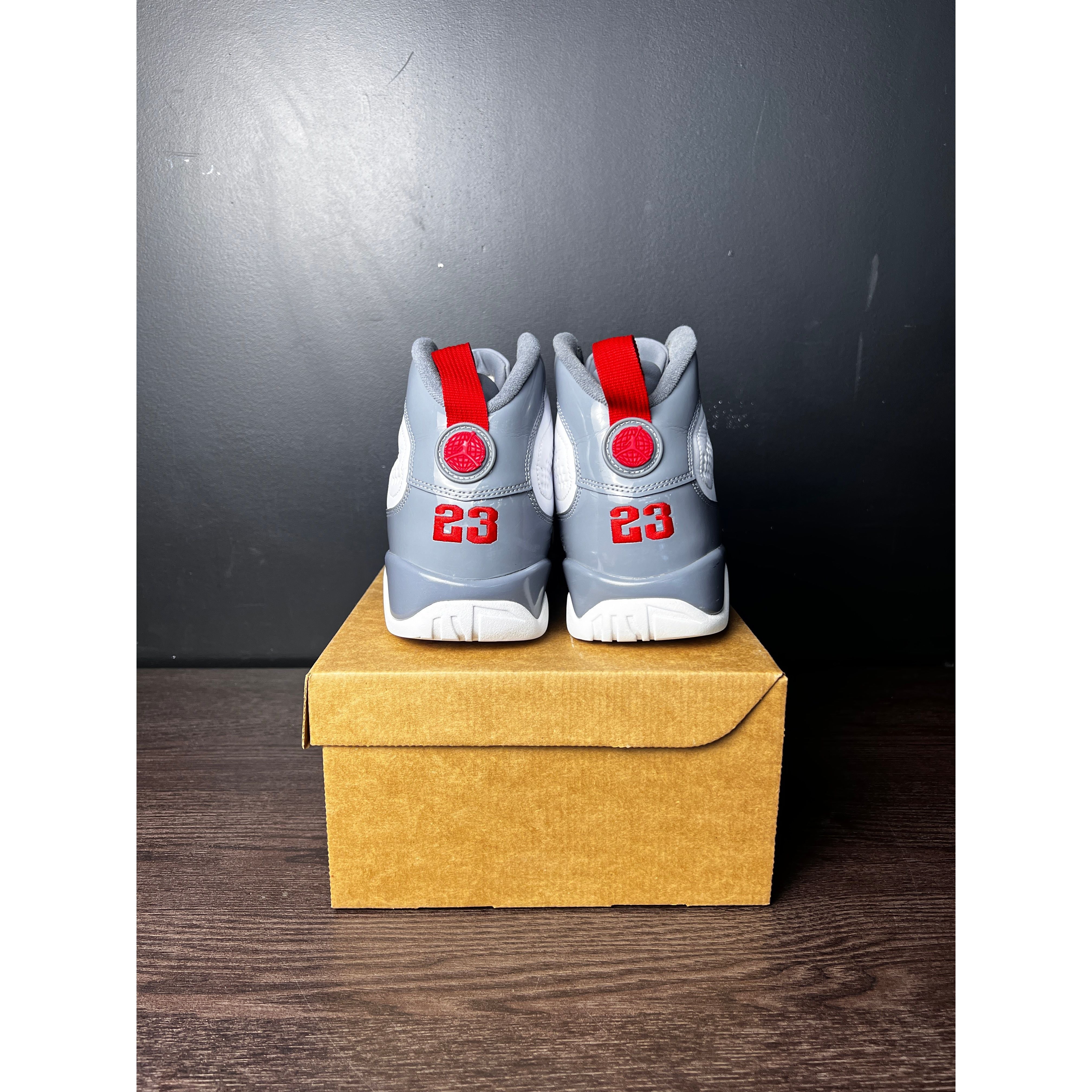 Air Jordan 9 Retro "Fire Red" **PRE-OWNED**