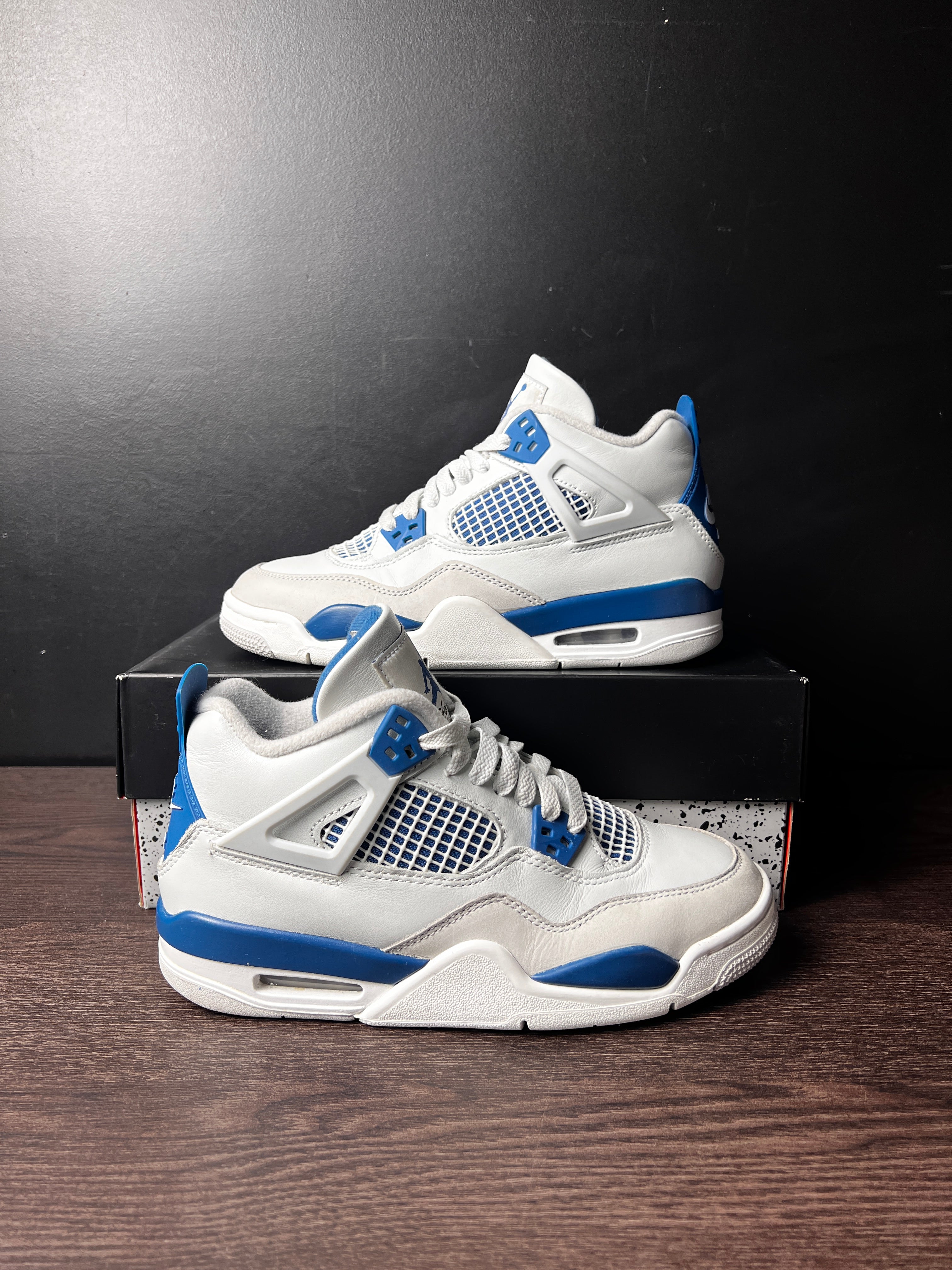 Air Jordan 4 Retro "Military Blue" (2024) (GS) **PRE-OWNED** REP. BOX