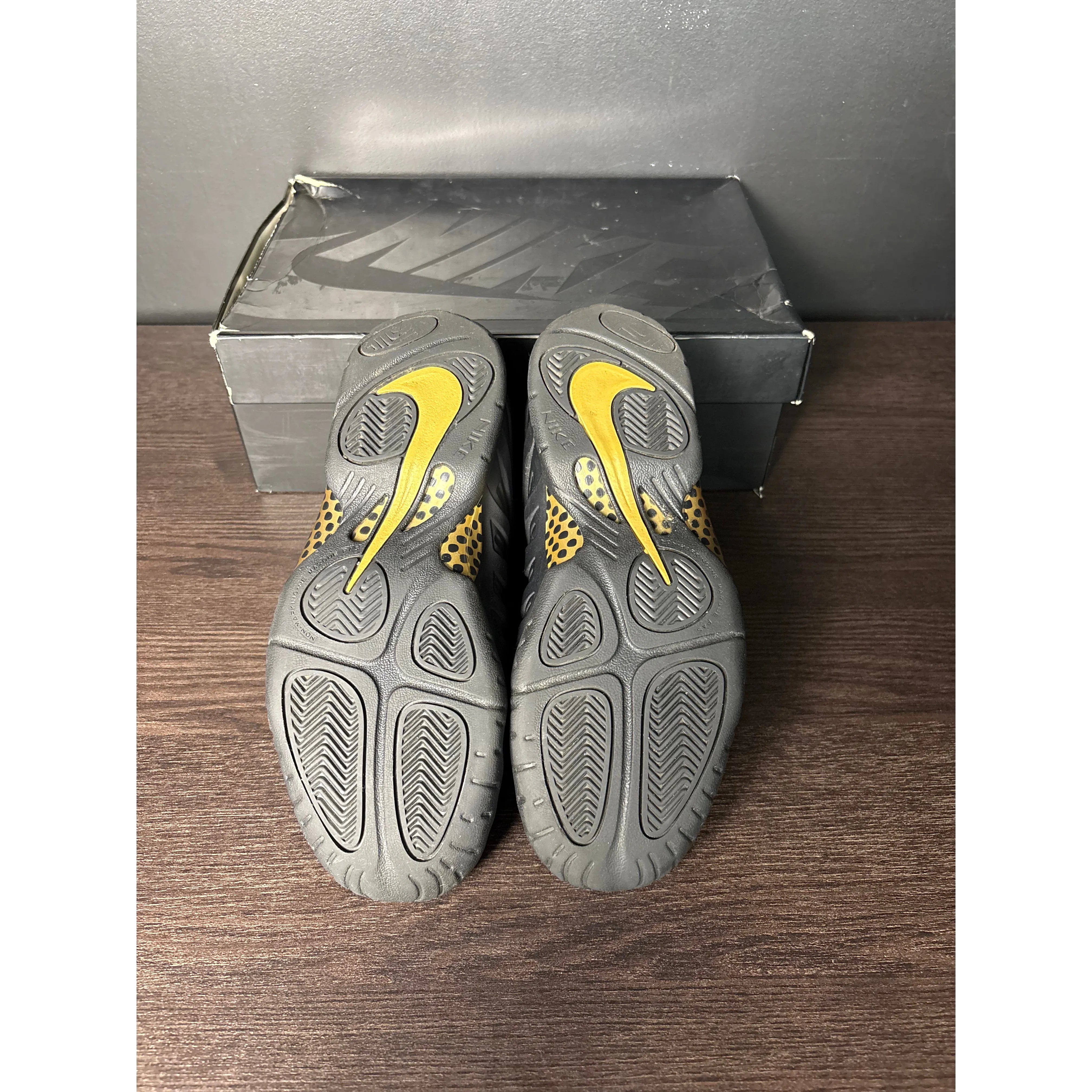 Nike Air Foamposite Pro "Black Metallic Gold" (GS) **PRE-OWNED** NO BOX