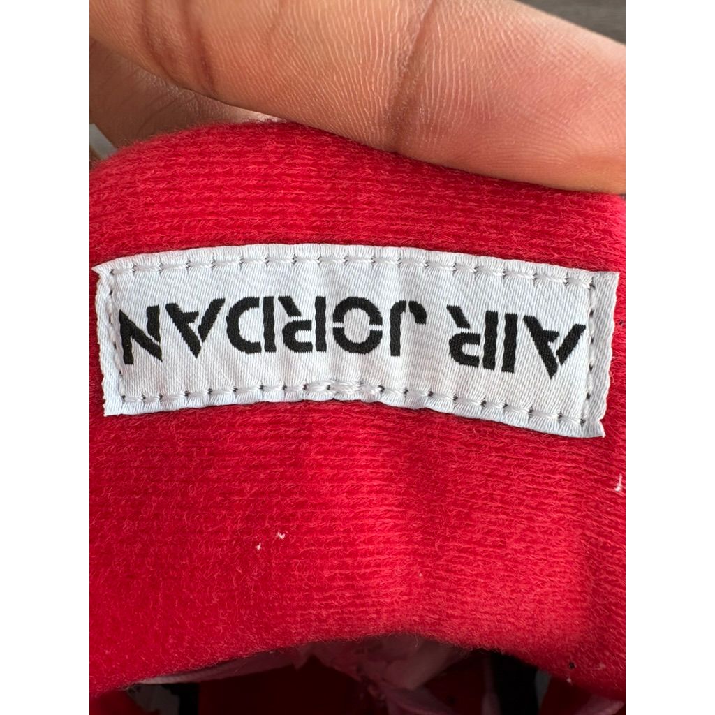 Air Jordan 5 Retro "Fire Red Black Tongue" (2025) **PRE-OWNED**