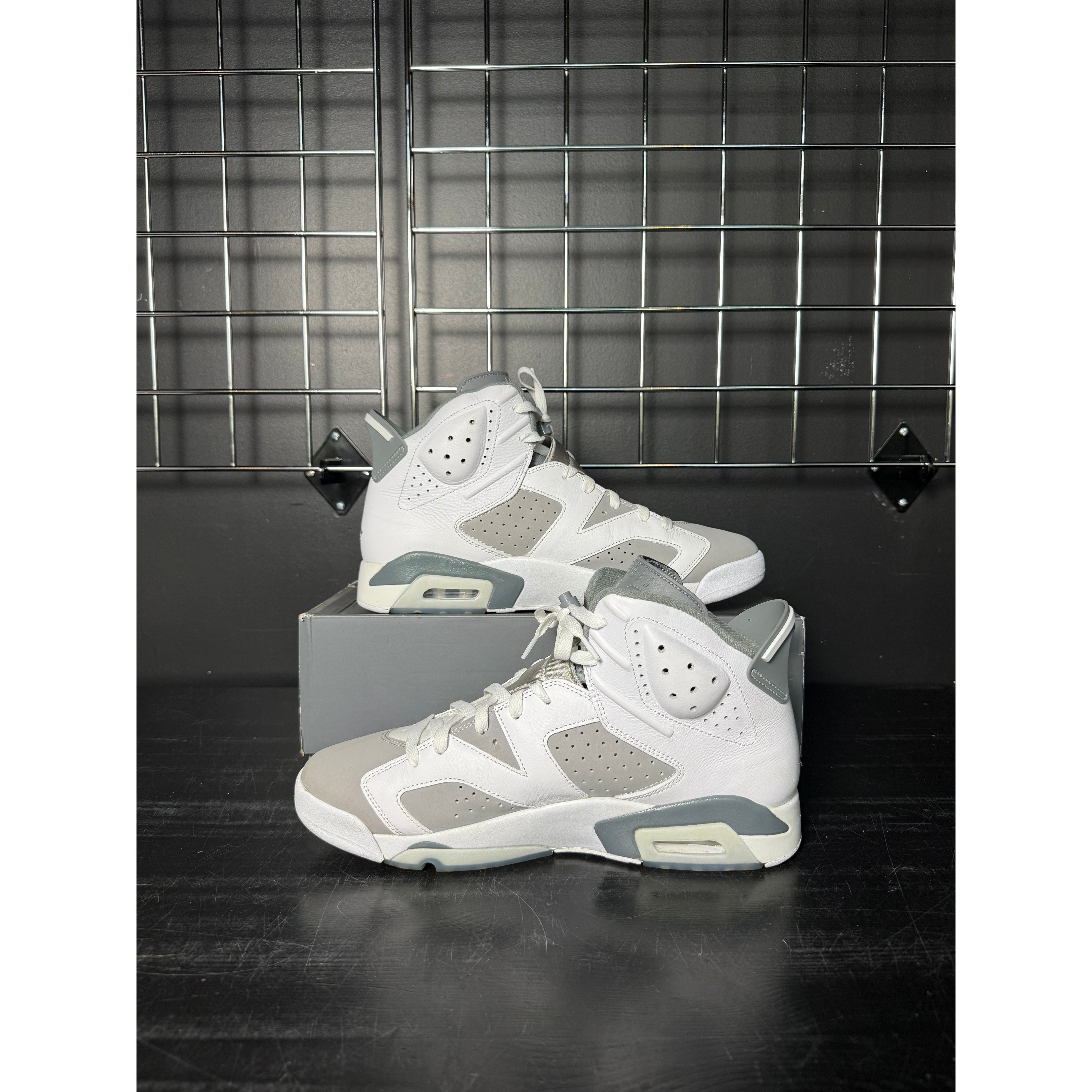 Air Jordan 6 Retro "Cool Grey" **PRE-OWNED**
