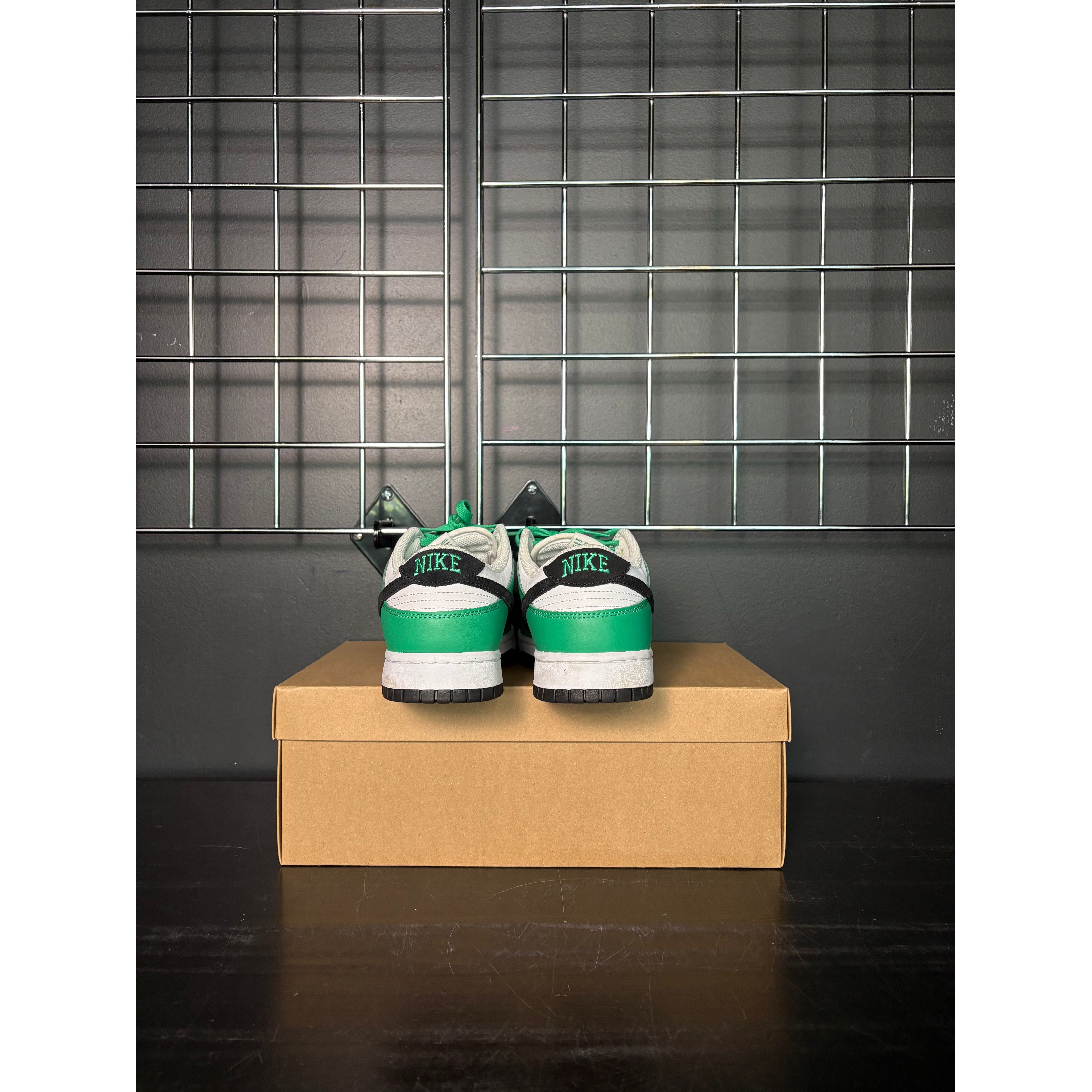 Nike Dunk Low "Celtics" **PRE-OWNED**