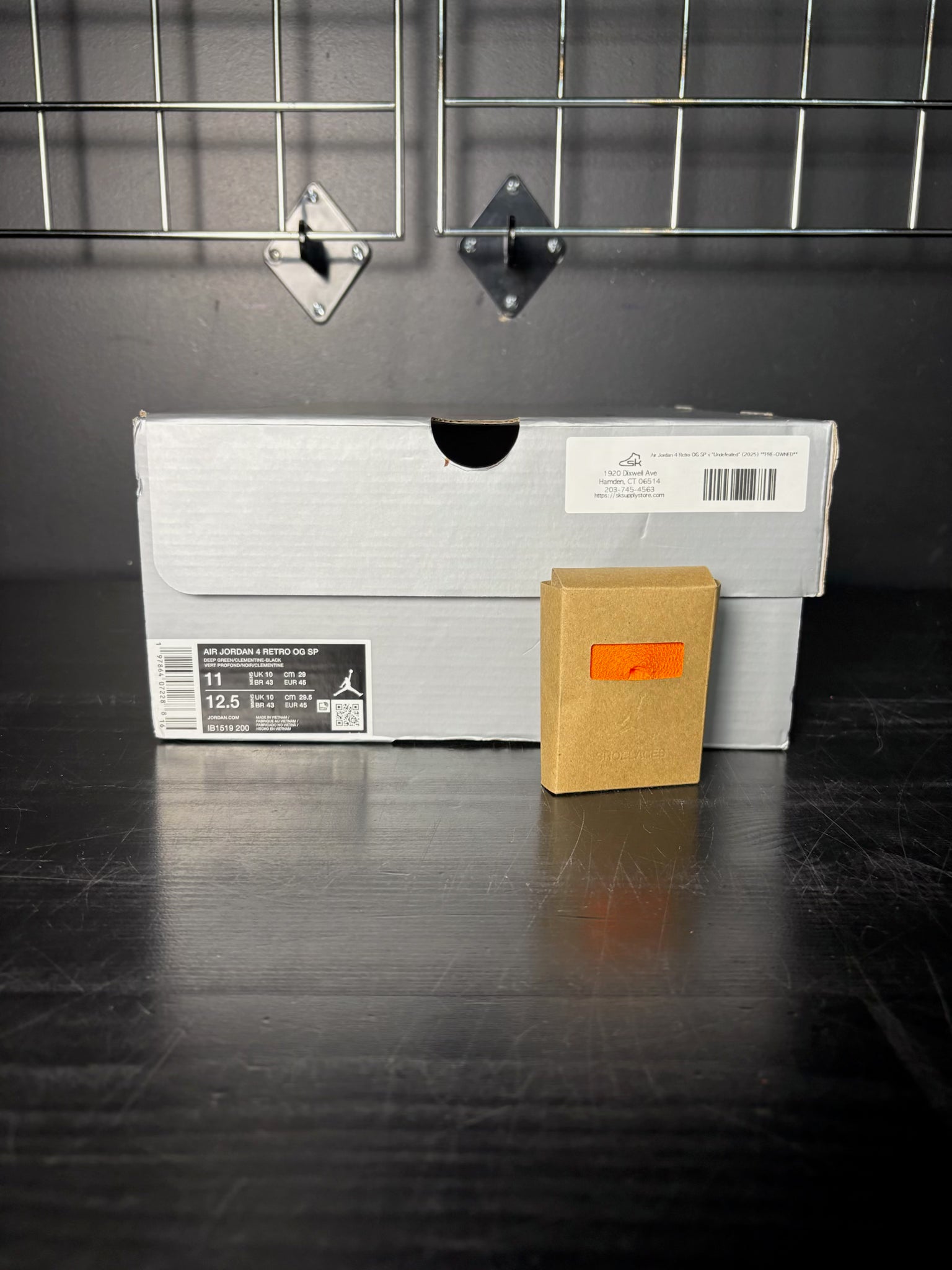 Air Jordan 4 Retro OG SP x "Undefeated" (2025) **PRE-OWNED**