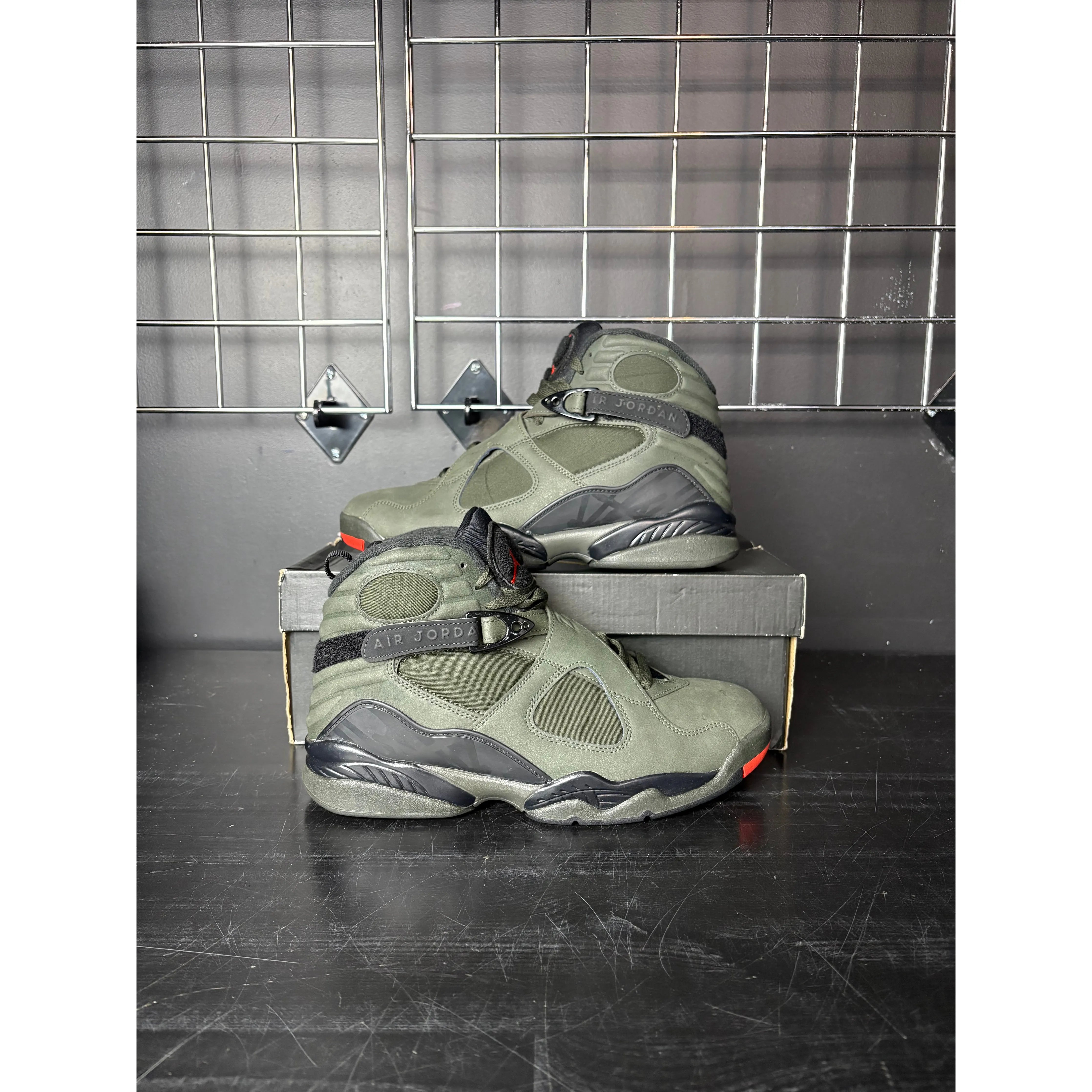 Air Jordan 8 Retro "Take Flight Undefeated" **PRE-OWNED**