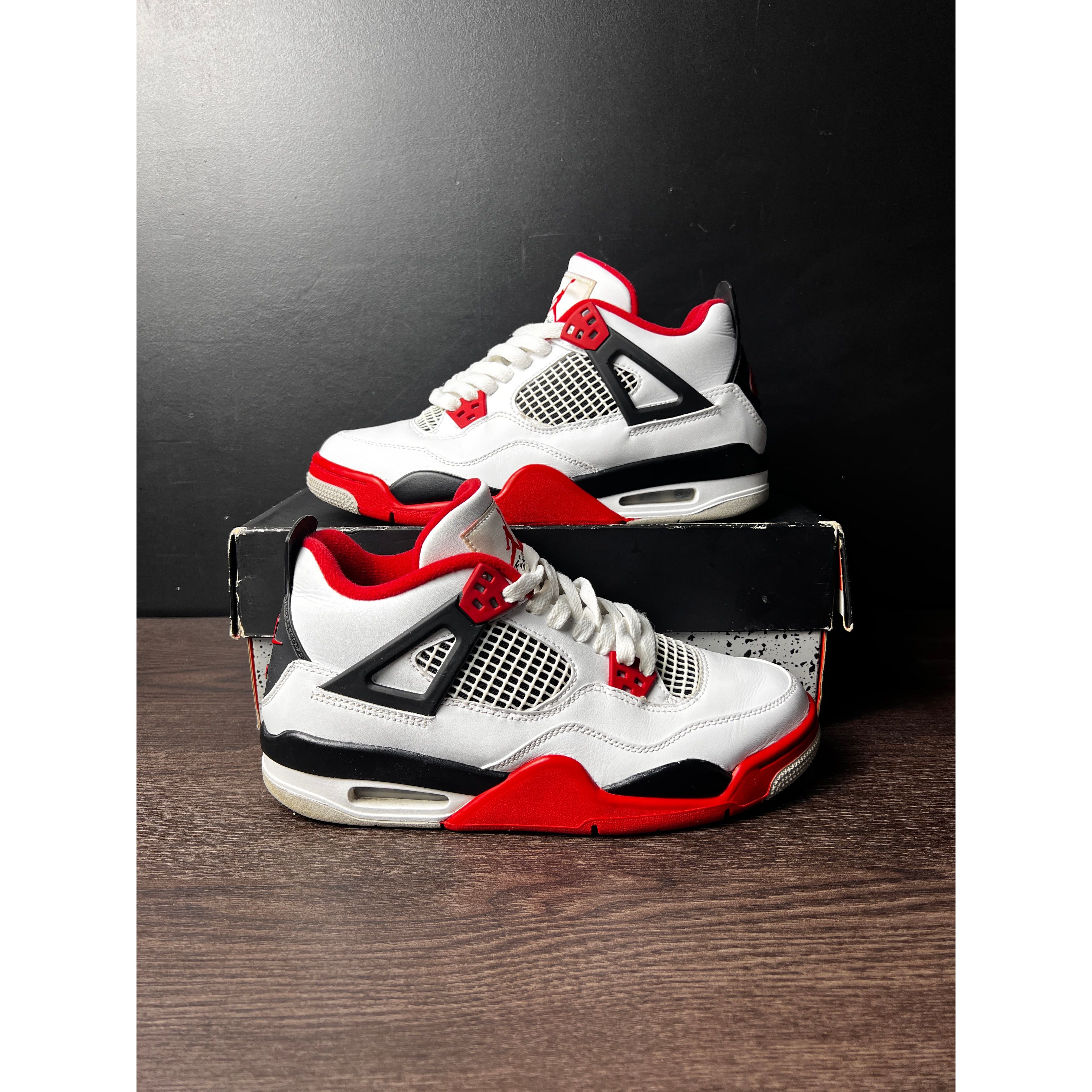 Air Jordan 4 Retro "Fire Red" (2020) (GS) **PRE-OWNED**