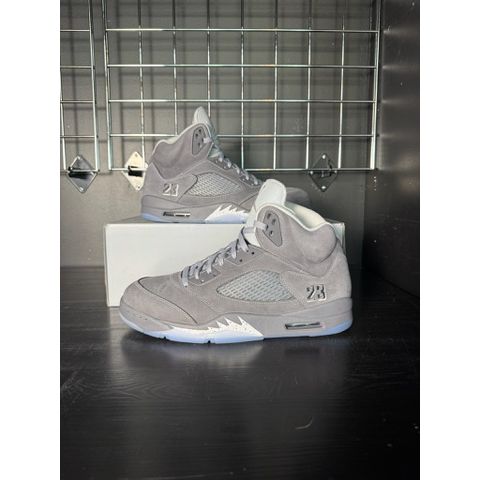 Air Jordan 5 Retro "Wolf Grey" **PRE-OWNED**