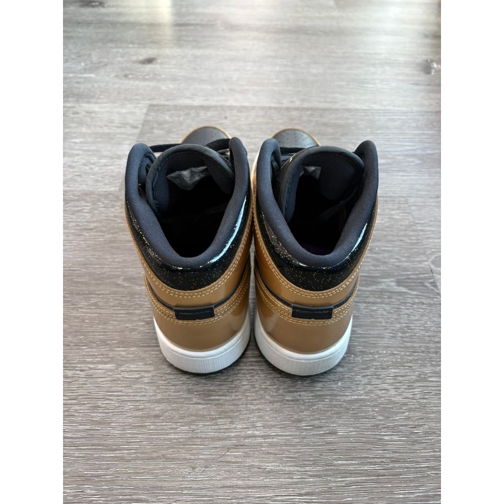 Air Jordan 1 Mid SE "Metallic Gold Black" (GS) **PRE-OWNED**