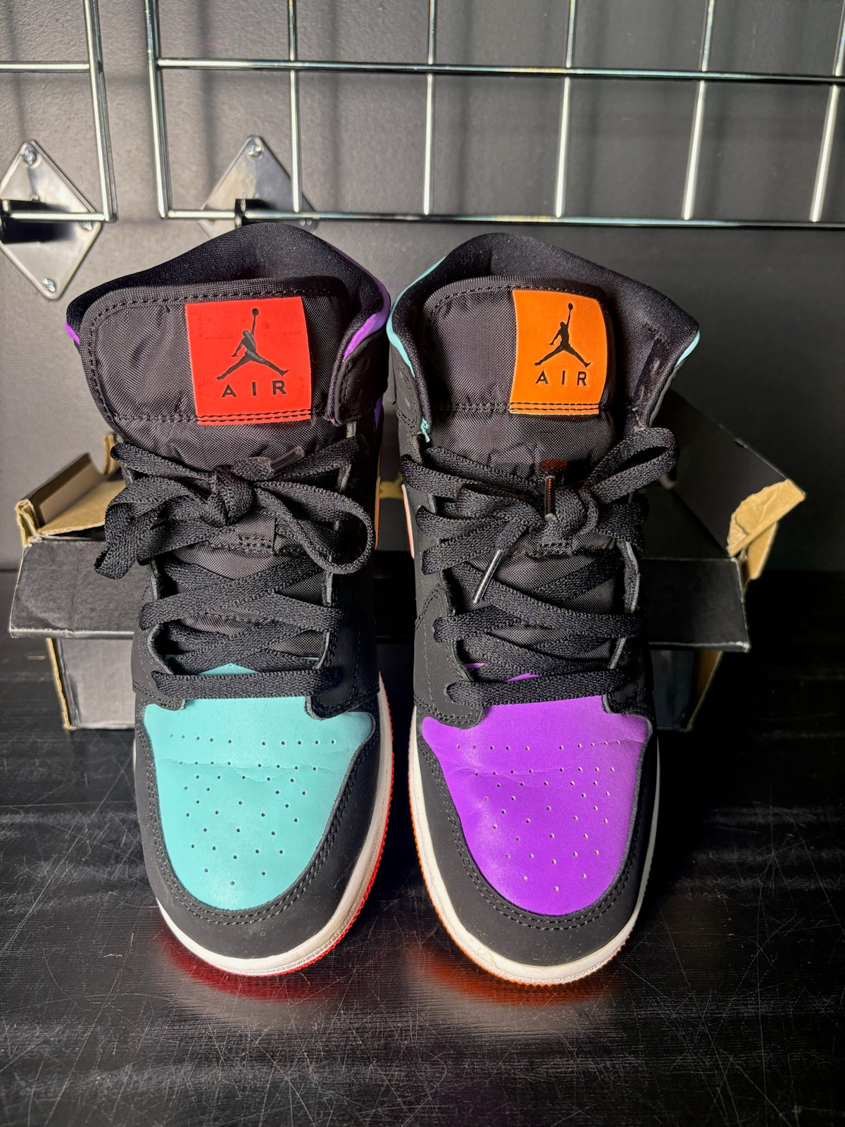 Air Jordan 1 Mid "Multi-Color" (GS) **PRE-OWNED**