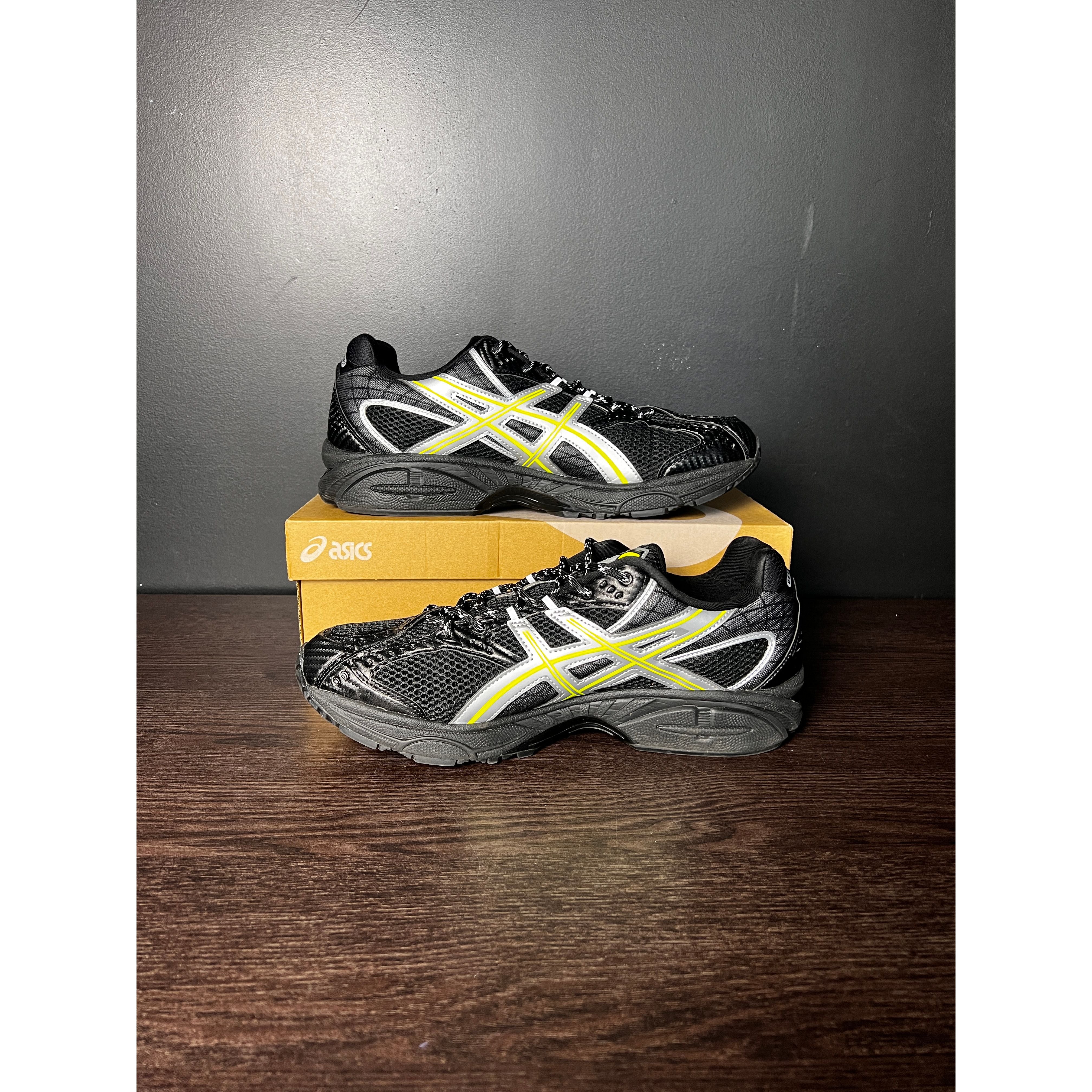ASICS Gel-Nimbus 10.1 x Kith "Black Pure Silver" **PRE-OWNED**