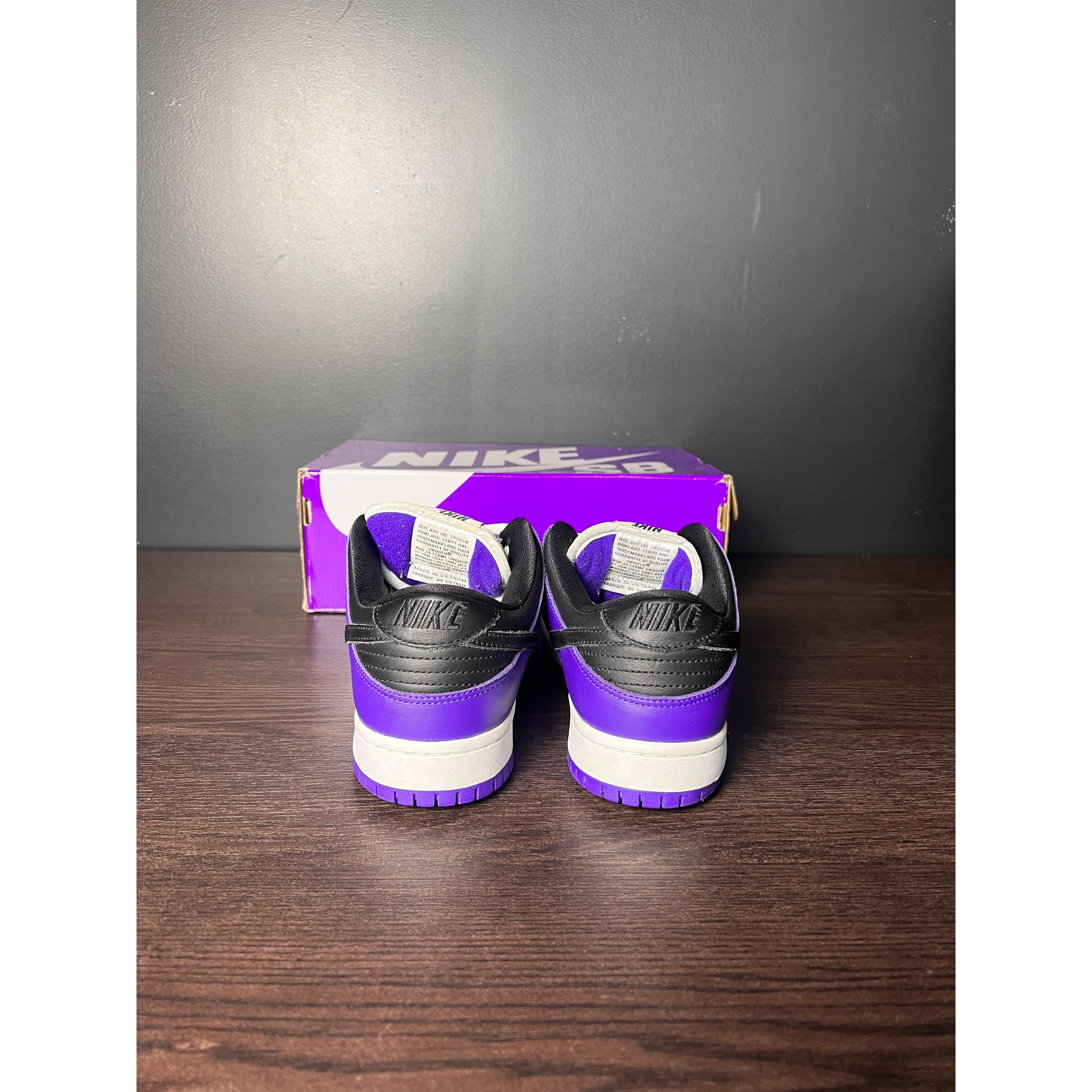 Nike SB Dunk Low "Court Purple" **PRE-OWNED** REP. BOX