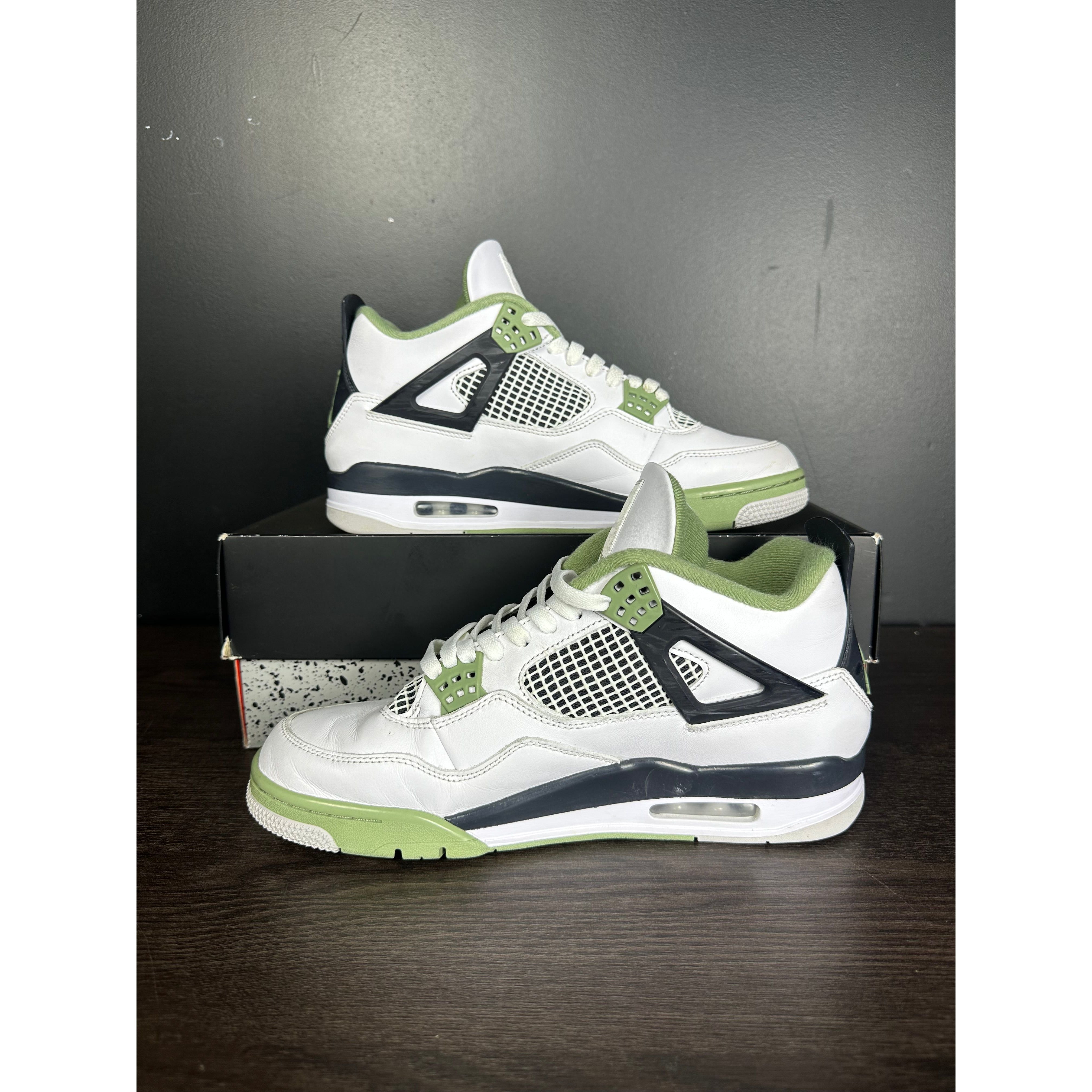 Air Jordan 4 Retro "Seafoam" (WMNS) **PRE-OWNED**