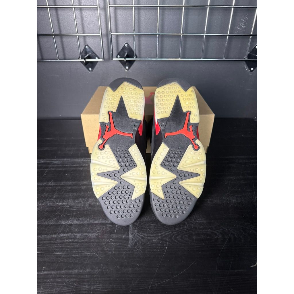 Air Jordan 6 Retro "Infrared Salesman" **PRE-OWNED**