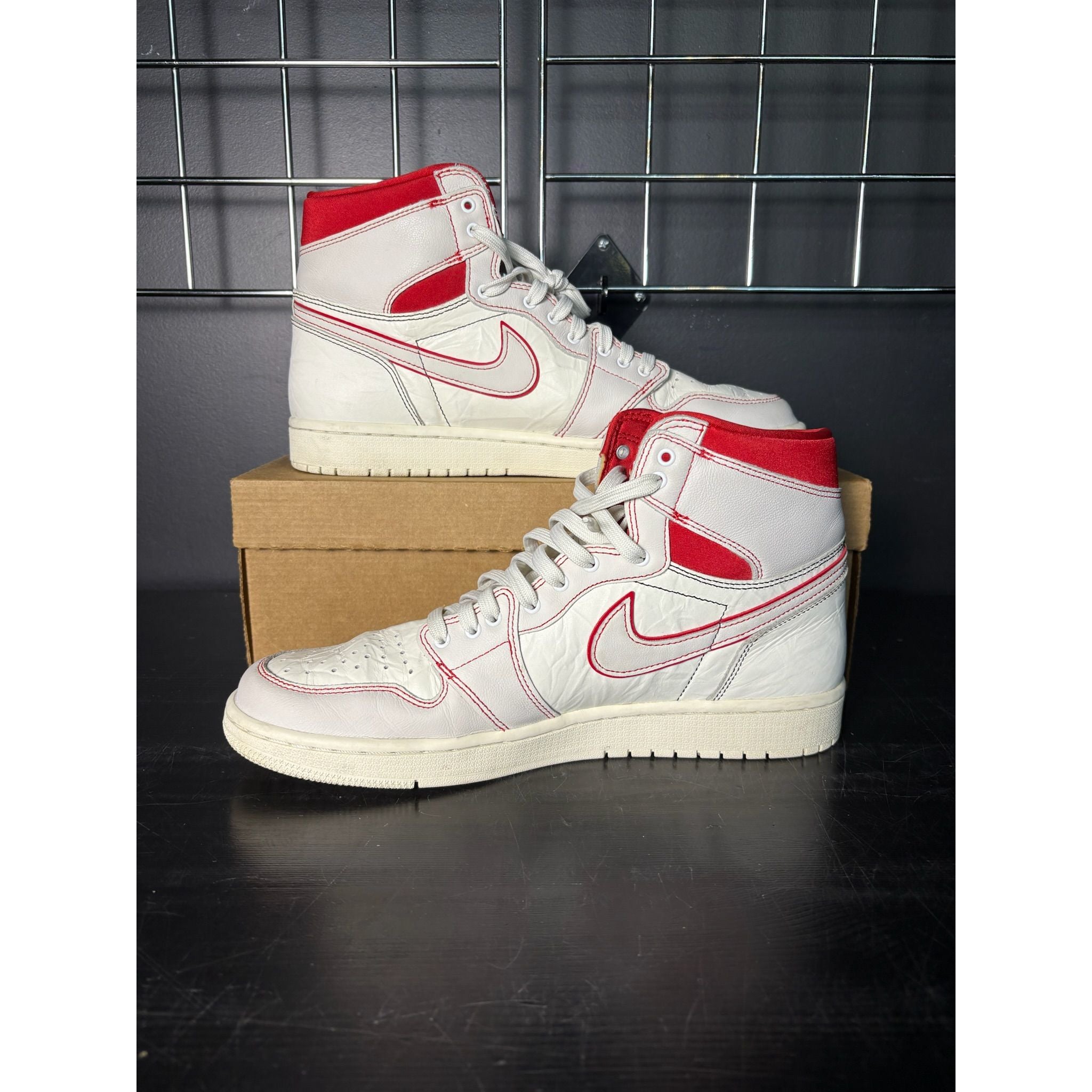 Air Jordan 1 Retro High "Phantom Gym Red" **PRE-OWNED** REP. BOX