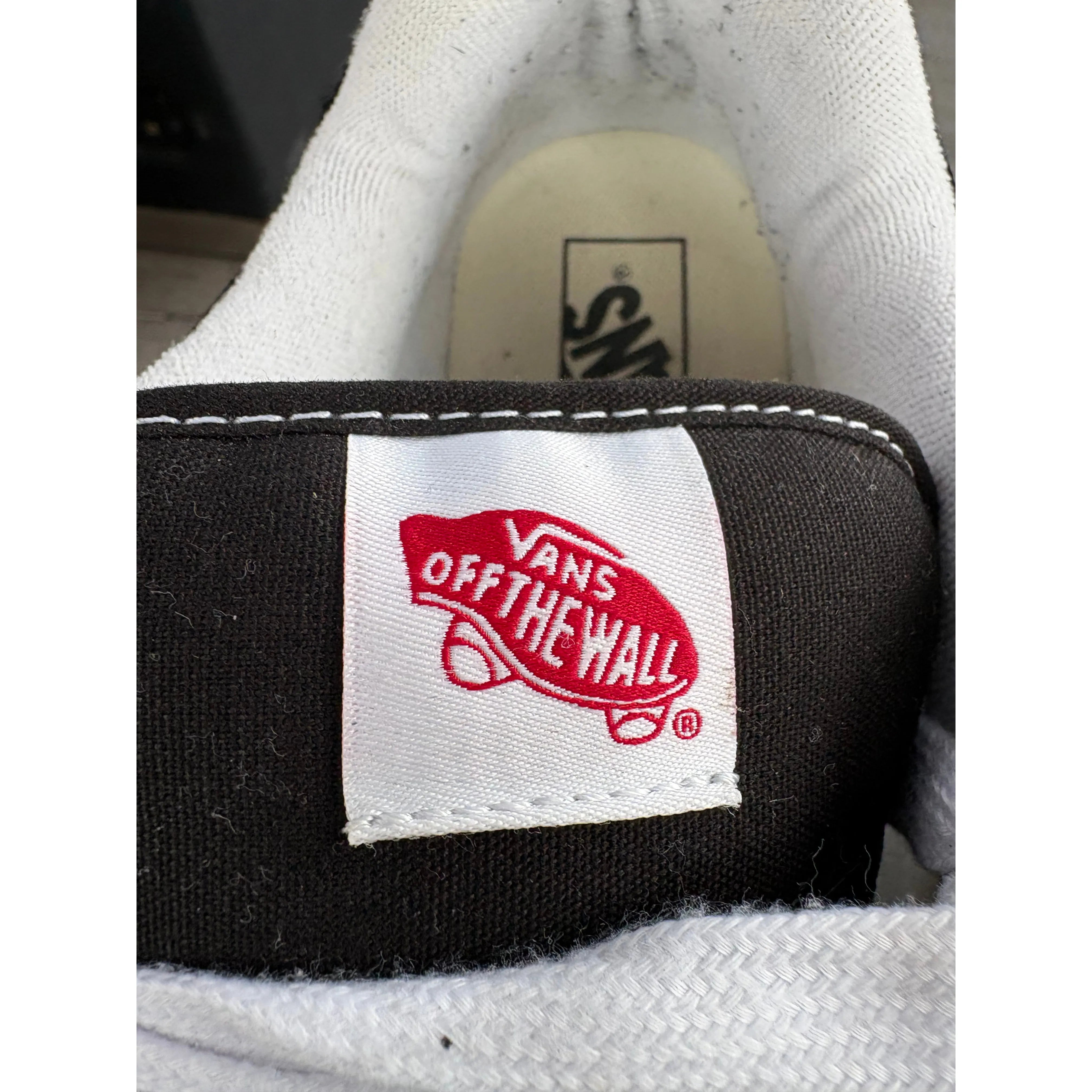 Vans Knu Skool "Black White" **PRE-OWNED**