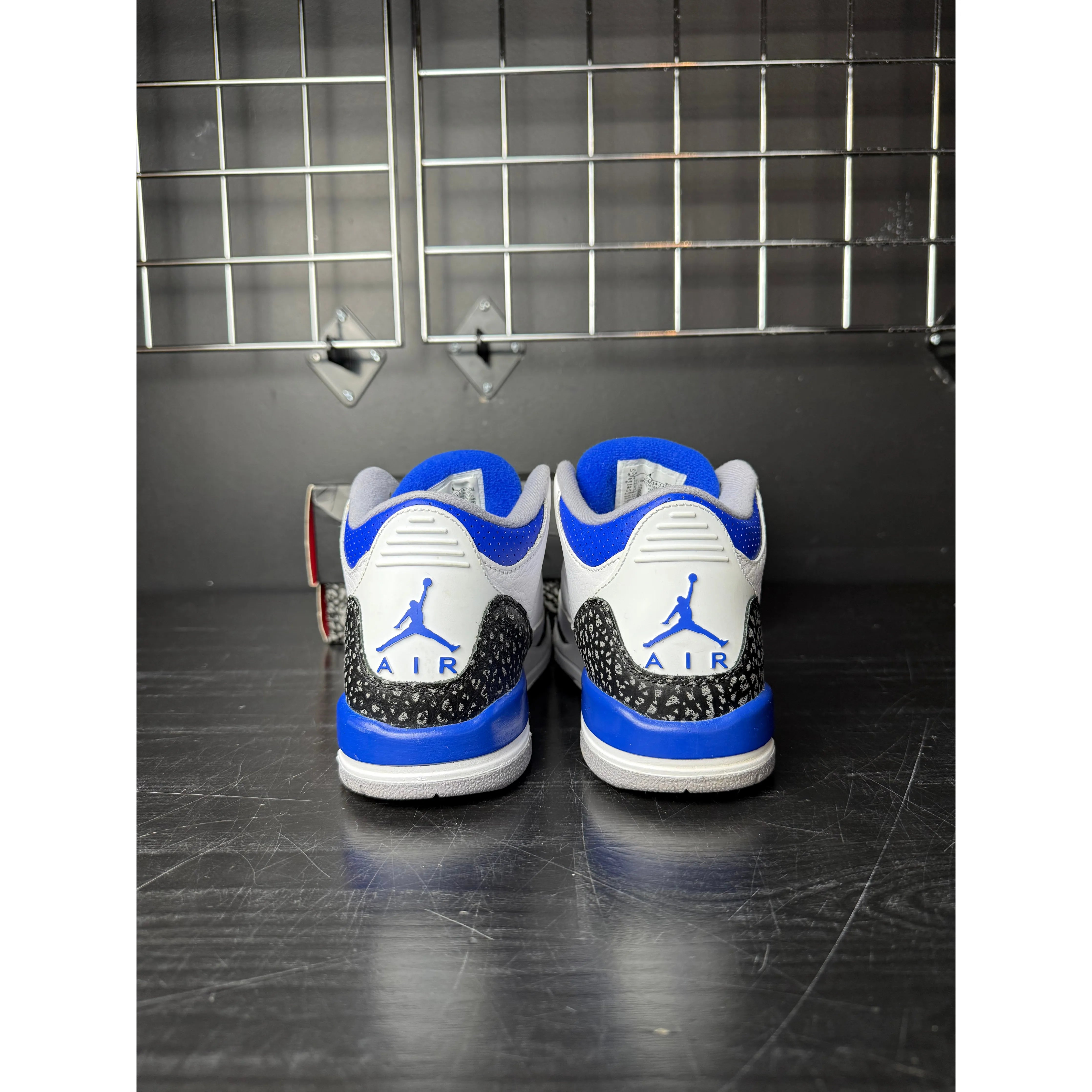 Air Jordan 3 Retro "Racer Blue" (GS) **PRE-OWNED**