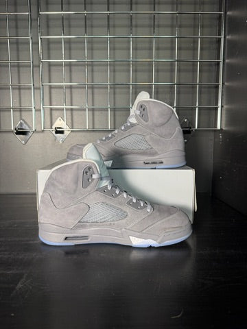 Air Jordan 5 Retro "Wolf Grey" **PRE-OWNED**