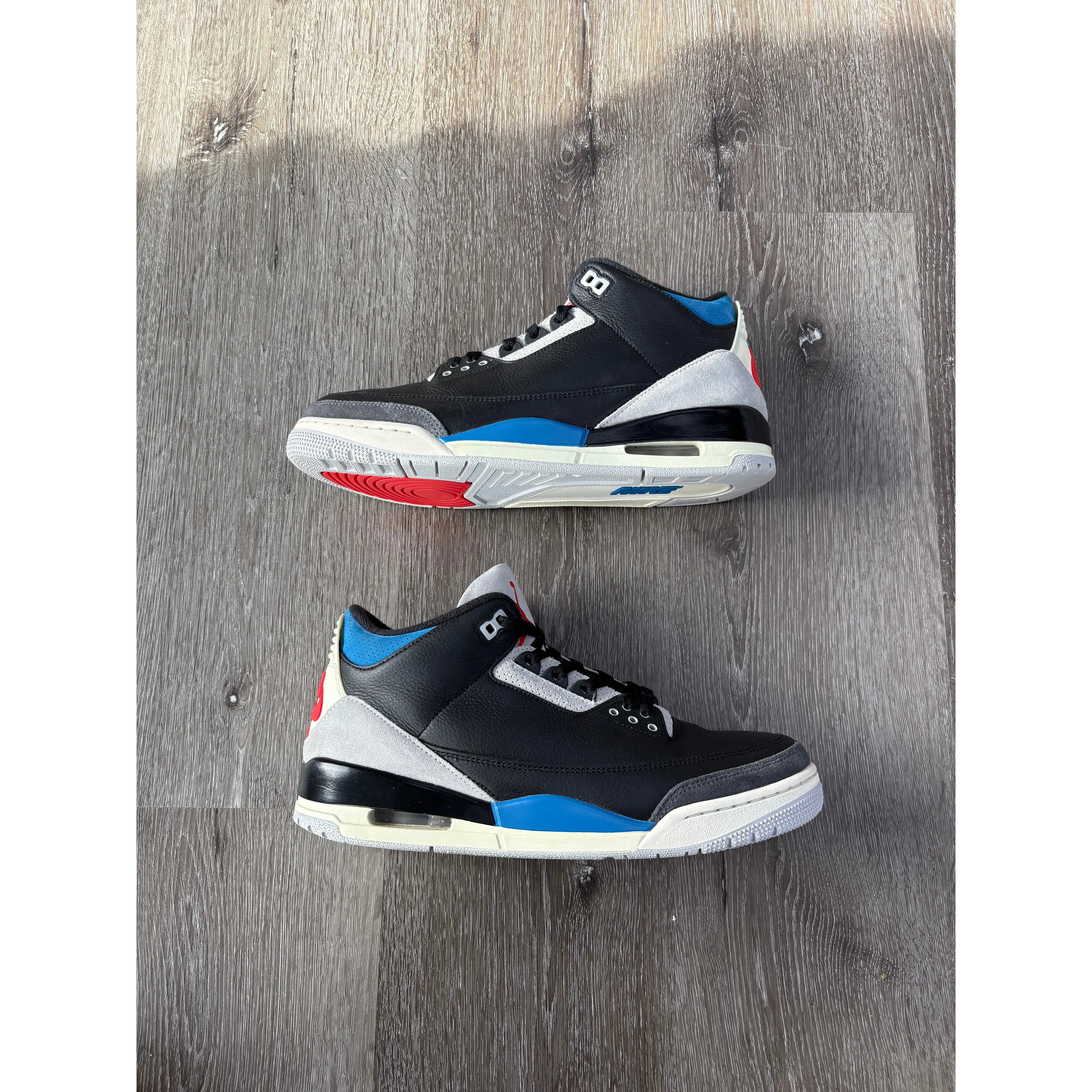 Air Jordan 3 Retro OG "Rare Air" **PRE-OWNED**