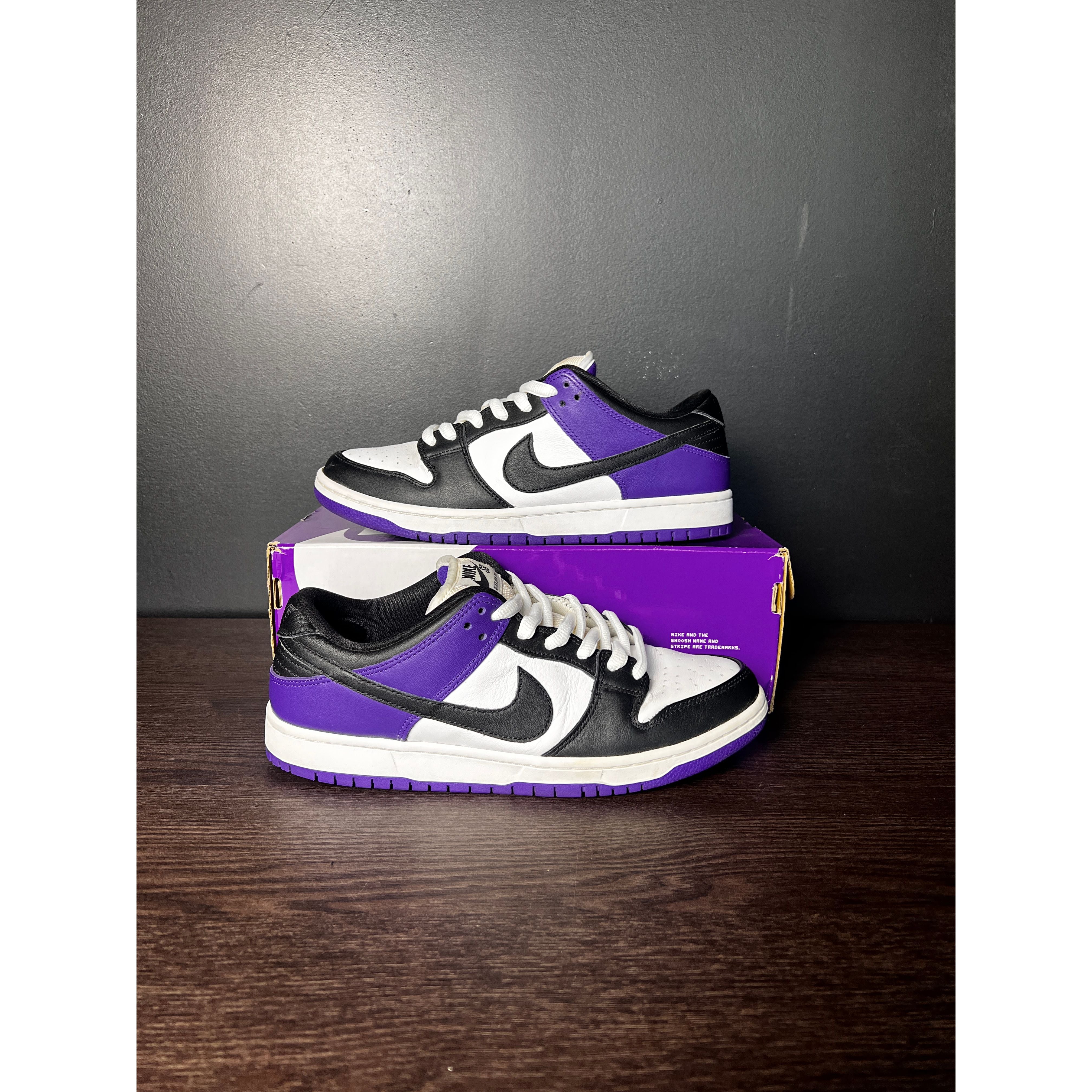 Nike SB Dunk Low "Court Purple" **PRE-OWNED** REP. BOX