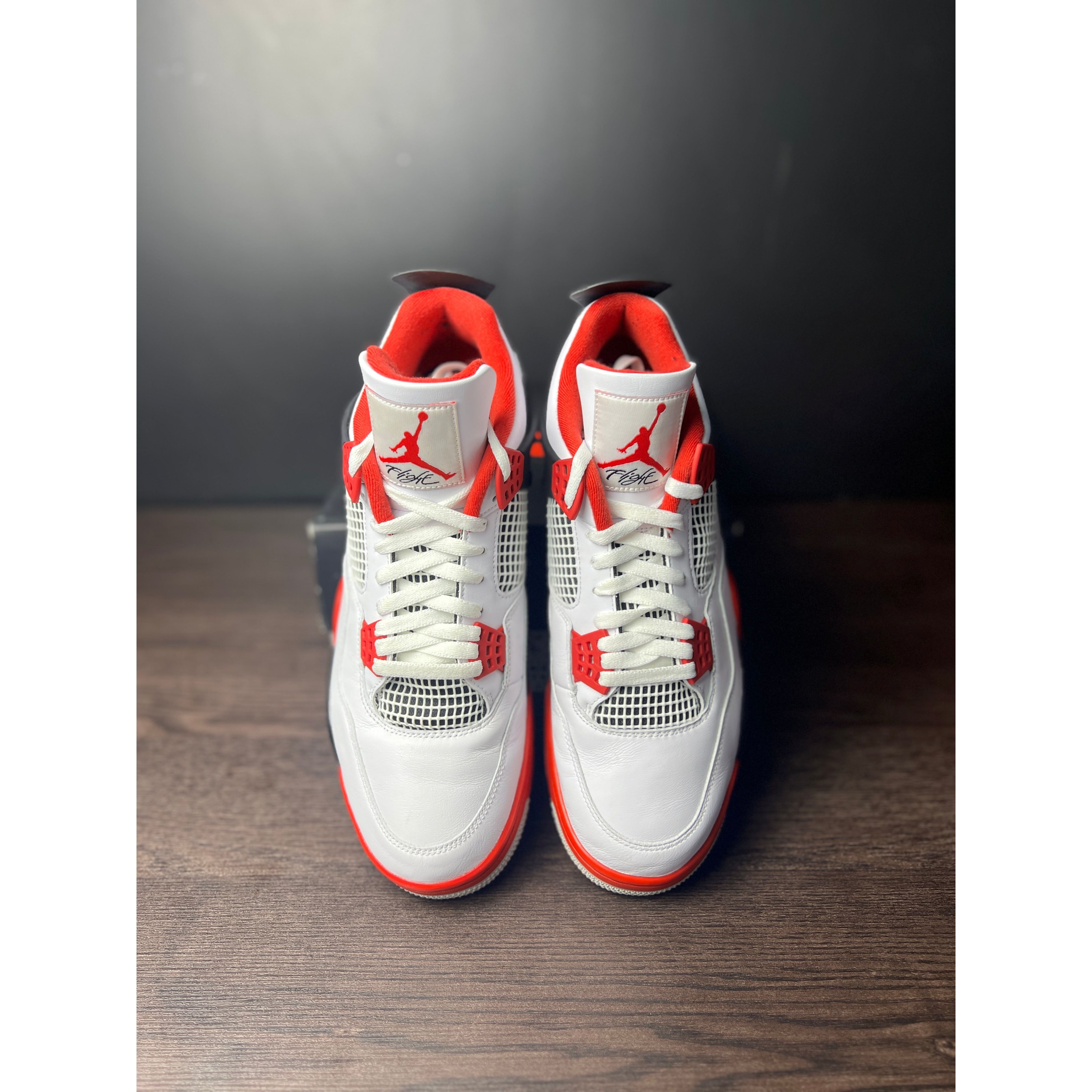 Air Jordan 4 Retro "Fire Red" (2020) **PRE-OWNED**