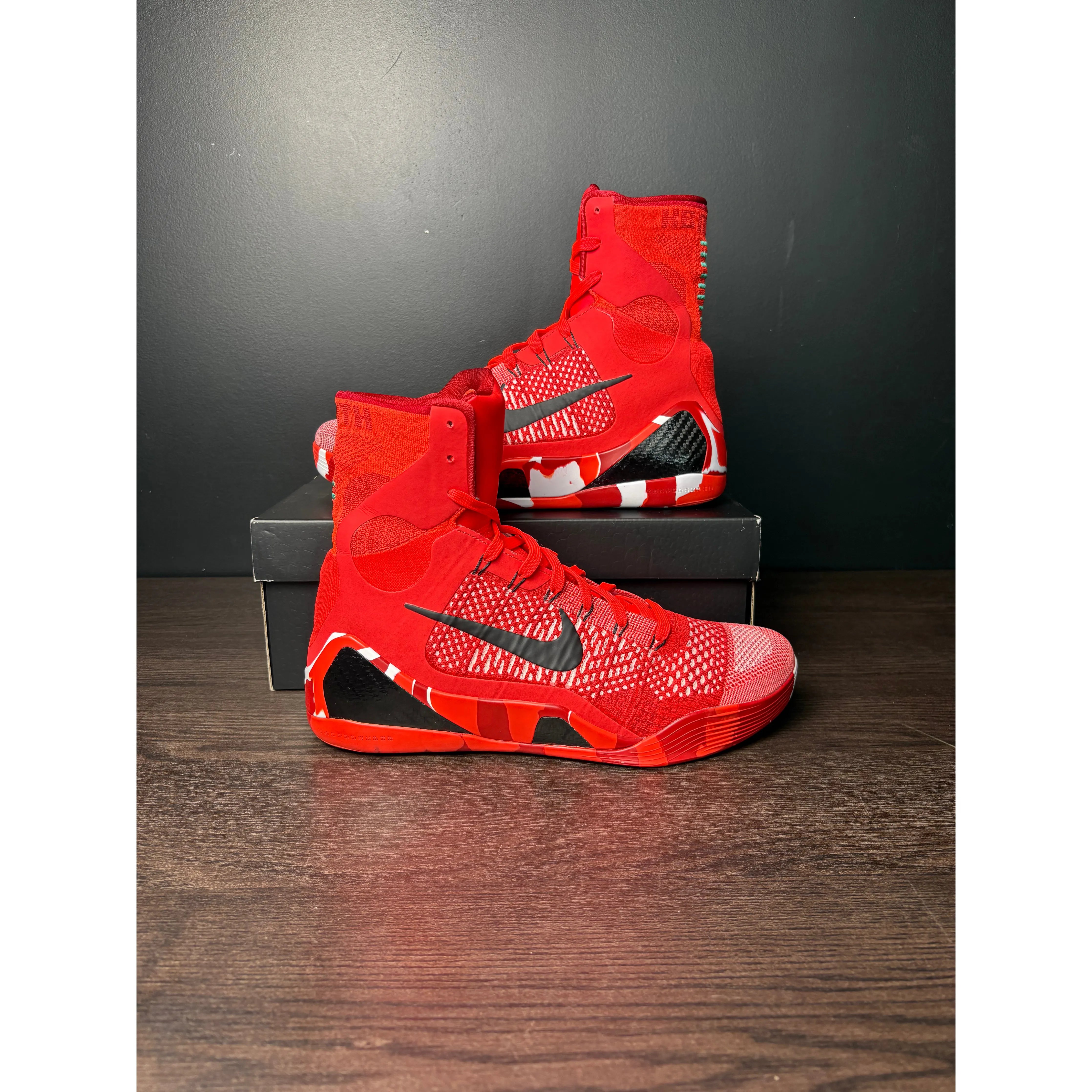 Nike Kobe 9 Elite Protro Christmas (2024) **PRE-OWNED**
