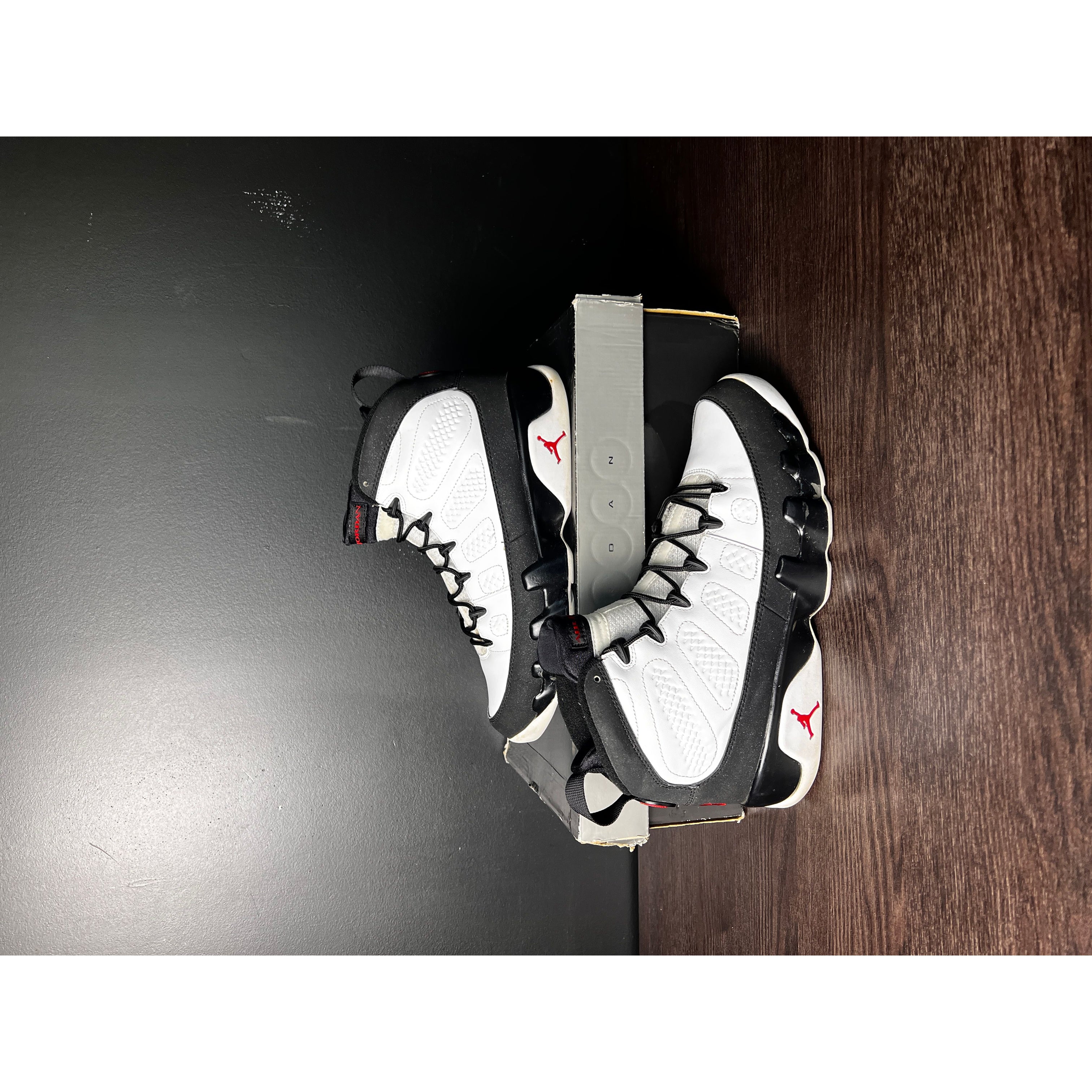 Air Jordan 9 Retro "White Black Red" (2010) **PRE-OWNED**