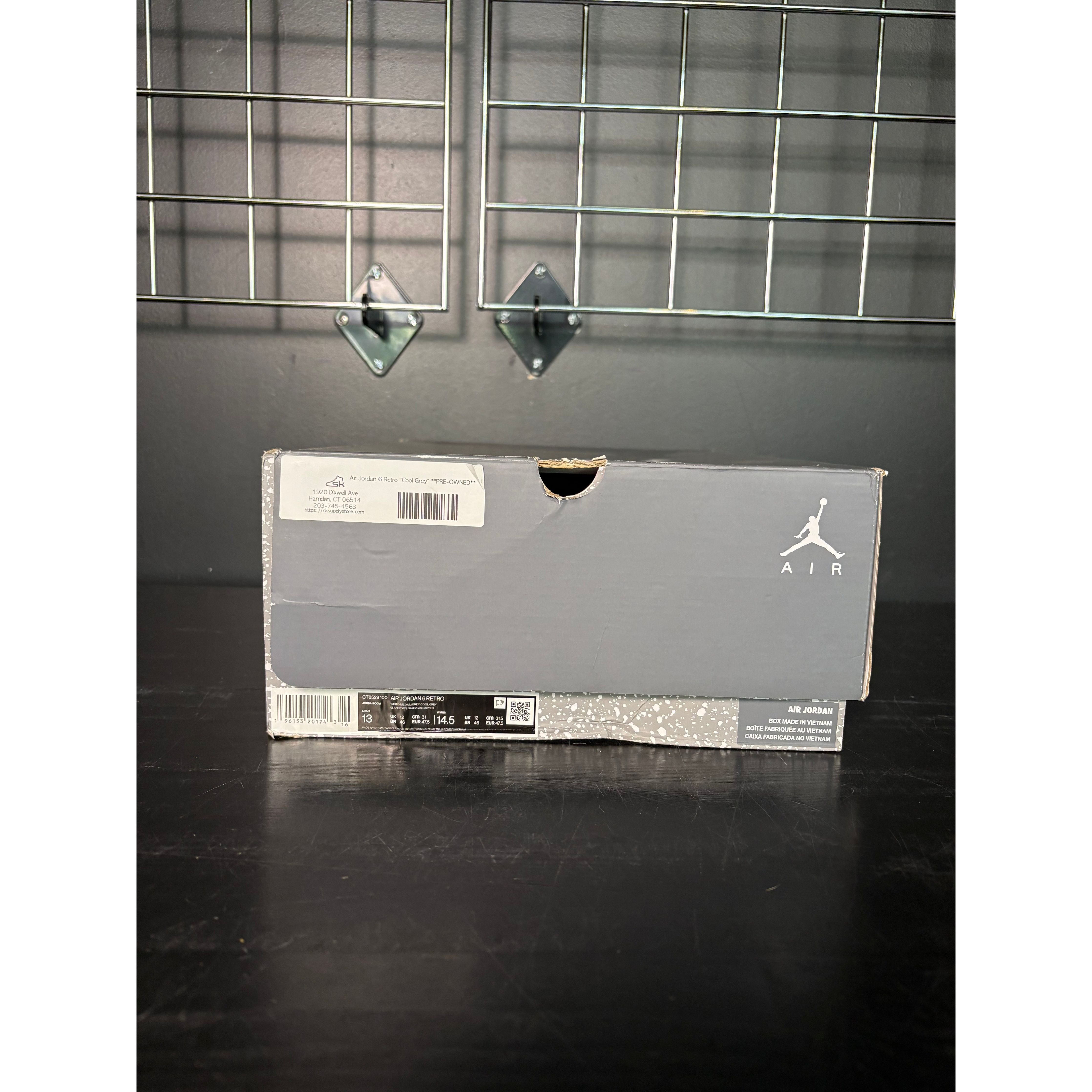 Air Jordan 6 Retro "Cool Grey" **PRE-OWNED**