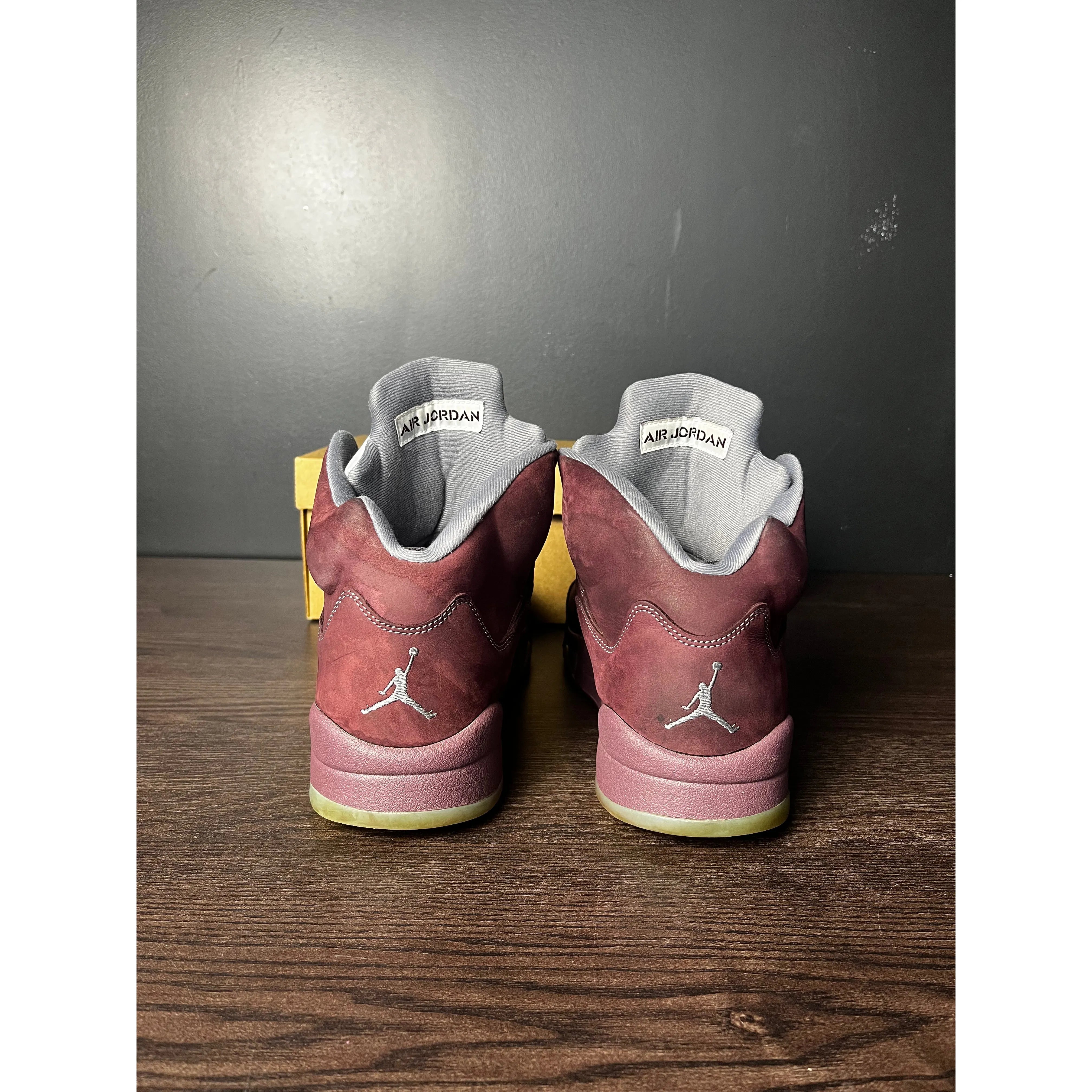 Air Jordan 5 Retro "Burgundy" (2023) **PRE-OWNED**