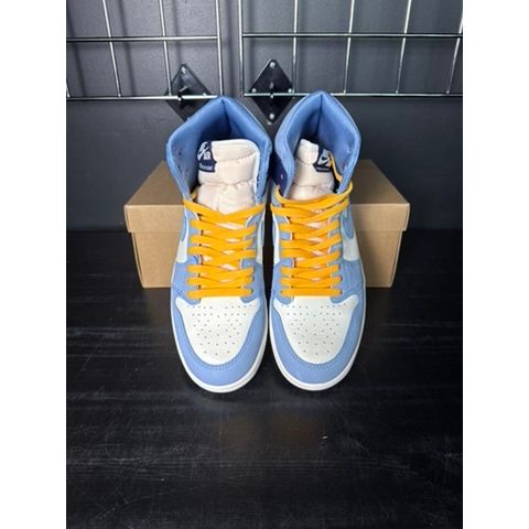 Air Jordan 1 High OG "First in Flight" (WMNS) **PRE-OWNED**