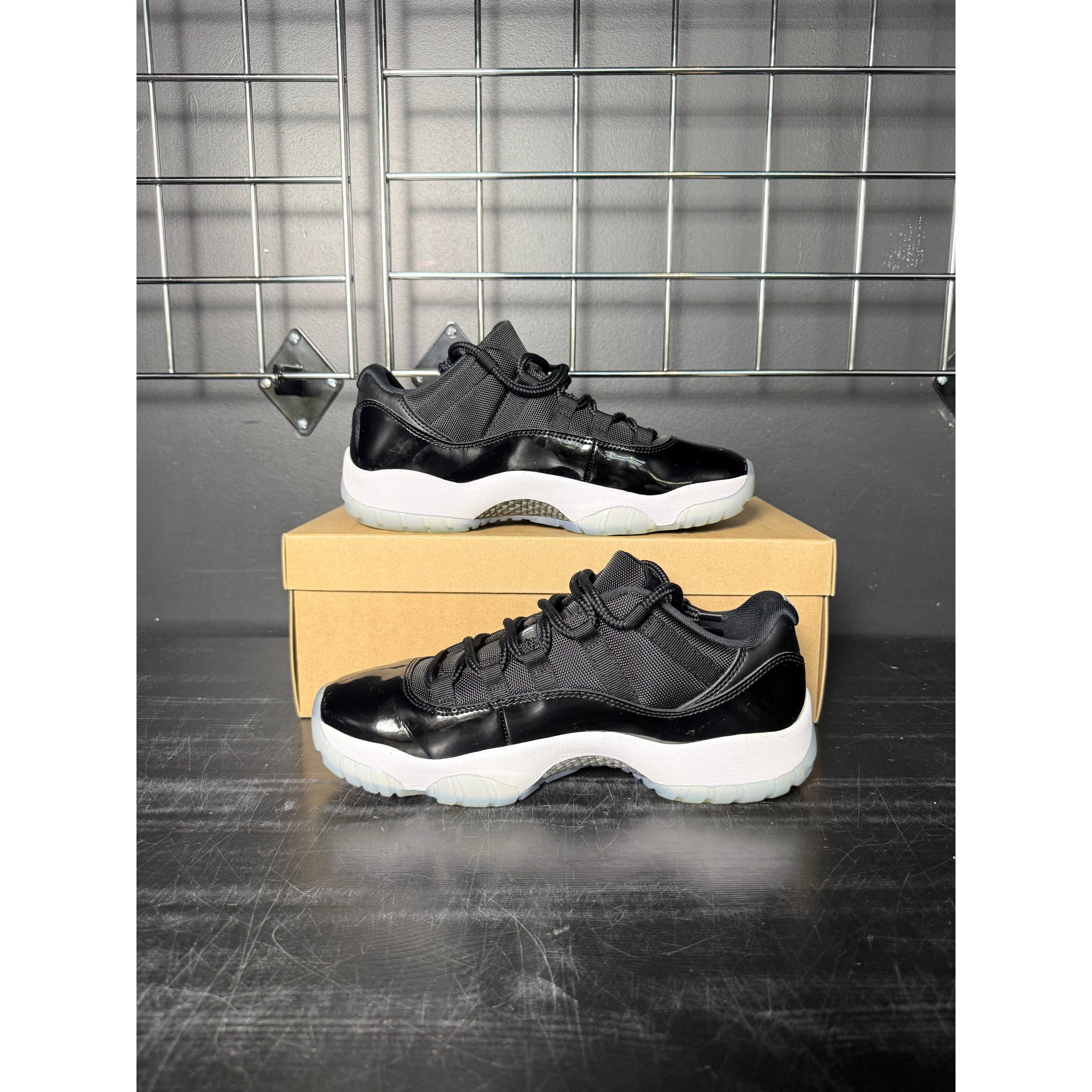 Air Jordan 11 Retro Low "Space Jam" **PRE-OWNED** **REP. BOX**