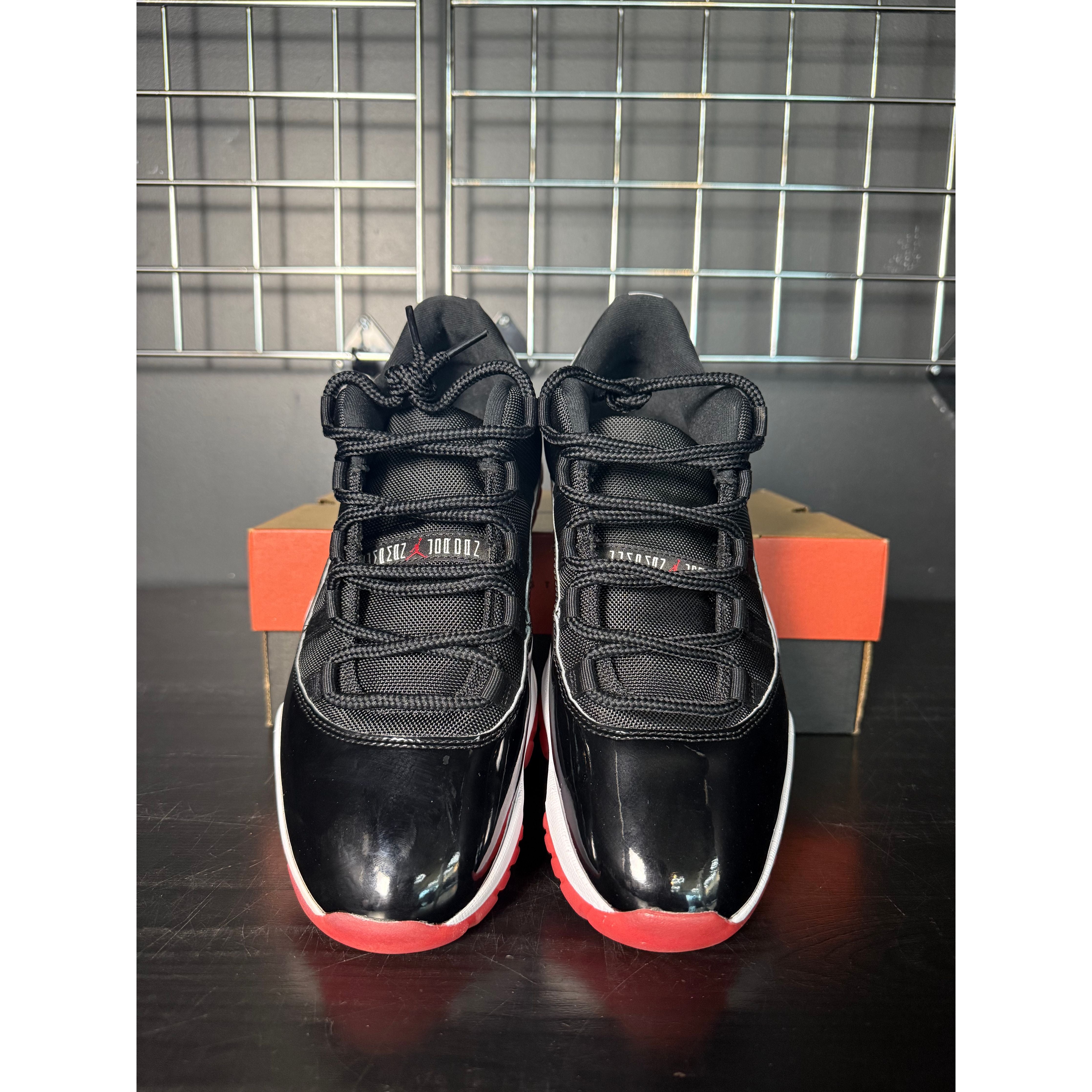 Air Jordan 11 Retro Low "Bred" (2025) **PRE-OWNED**