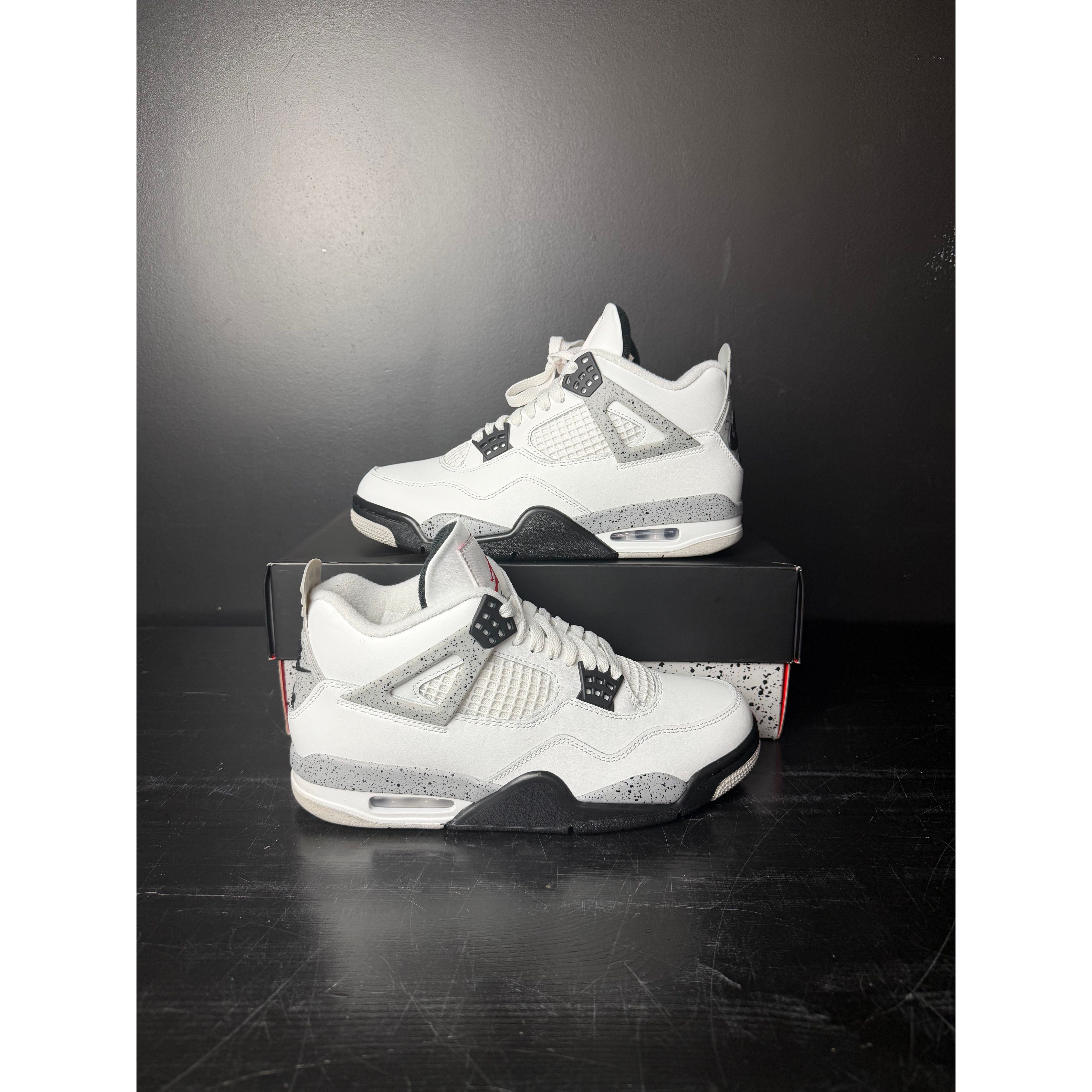 Air Jordan 4 Retro "White Cement" (2025) **PRE-OWNED**