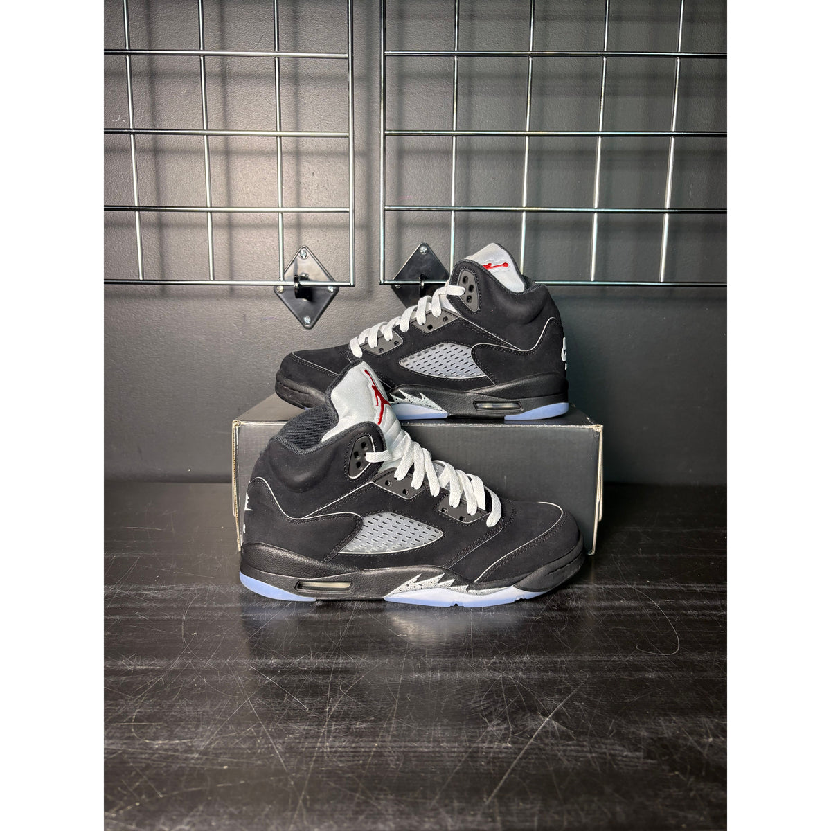 Air Jordan 5 Retro OG "Black Metallic" Reimagined (GS) (2025) **PRE-OWNED**