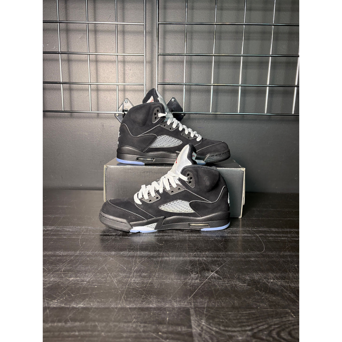 Air Jordan 5 Retro OG "Black Metallic" Reimagined (GS) (2025) **PRE-OWNED**