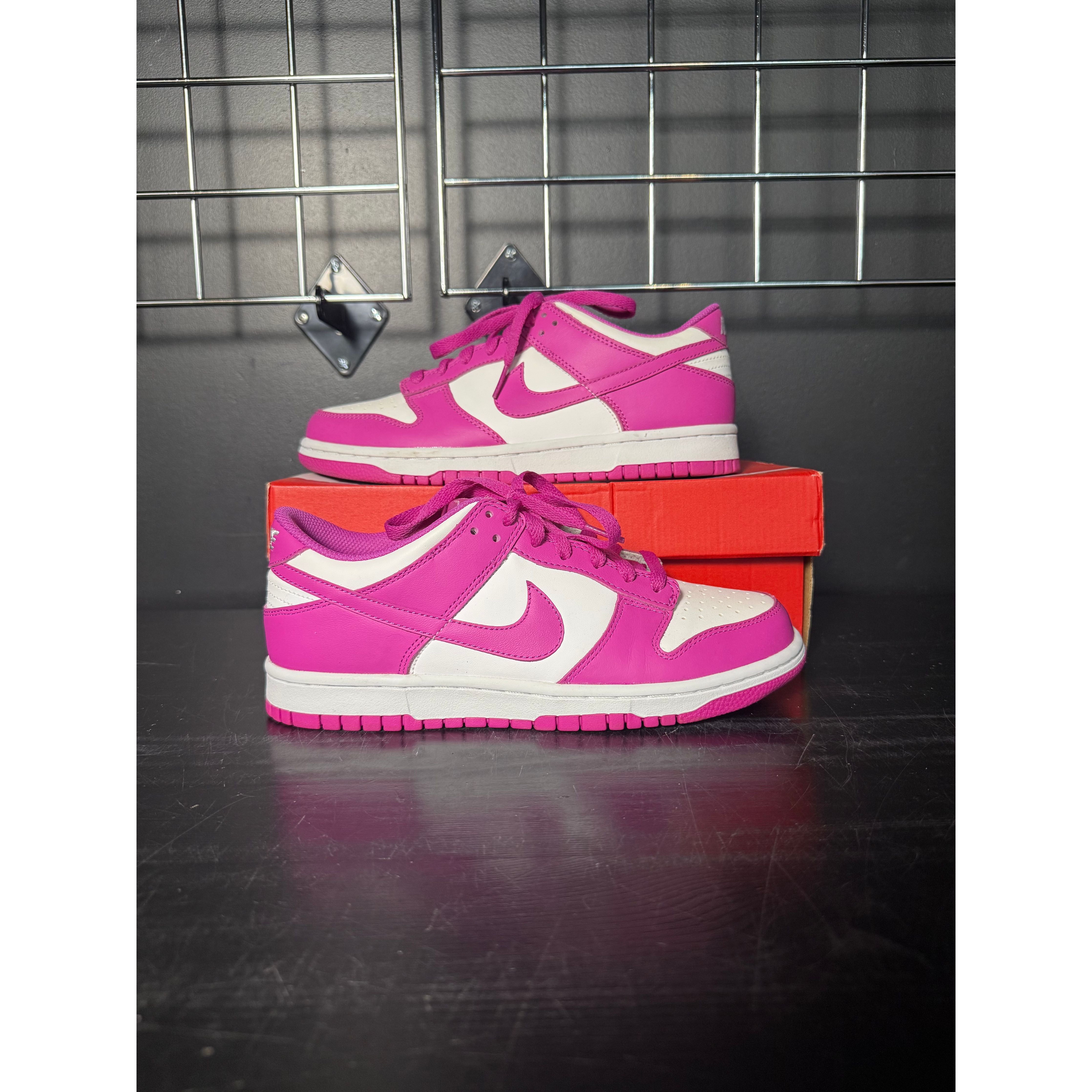 Nike Dunk Low "Laser Fuchsia" (GS) **PRE-OWNED**