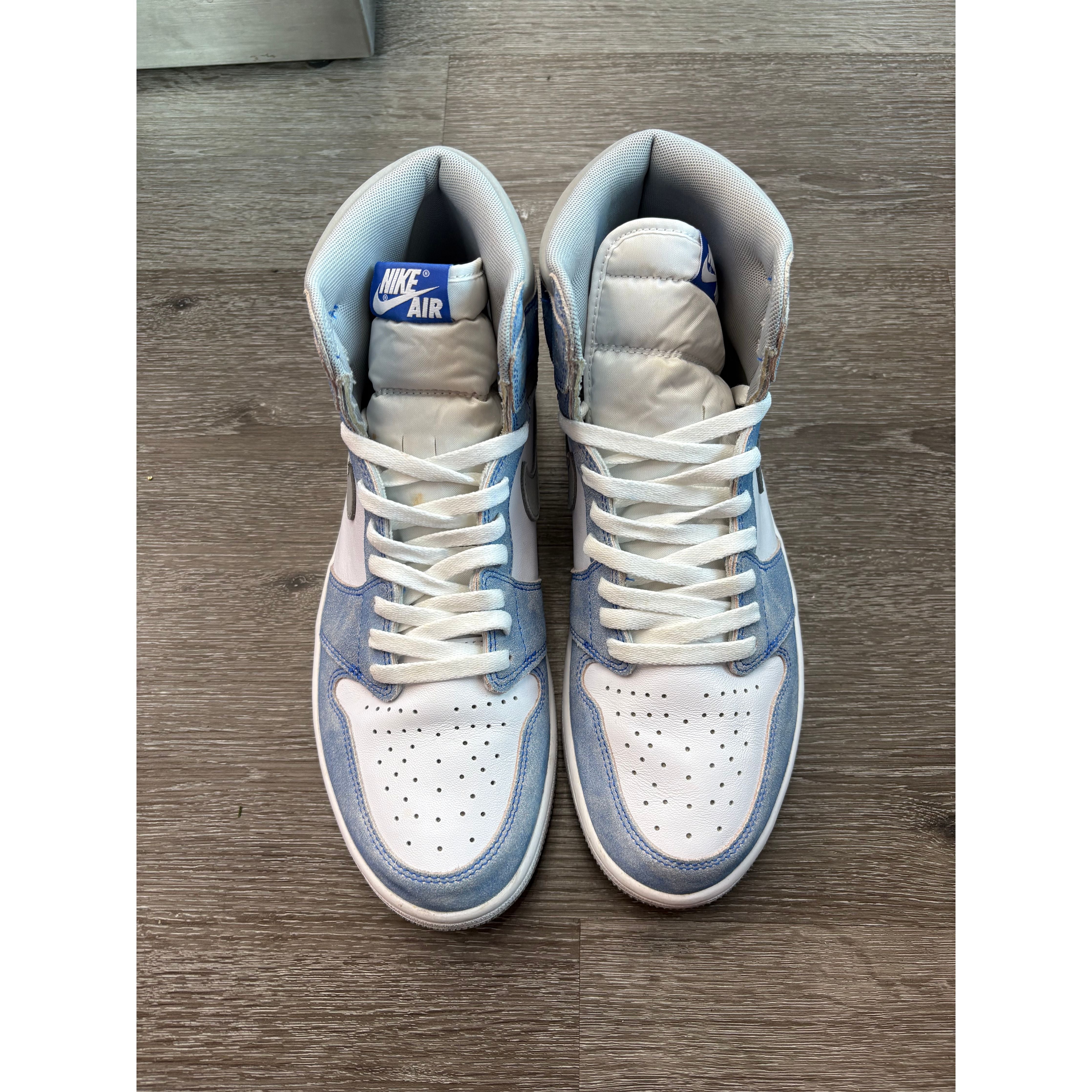 Air Jordan 1 Retro High "Hyper Royal Smoke Grey" **PRE-OWNED**