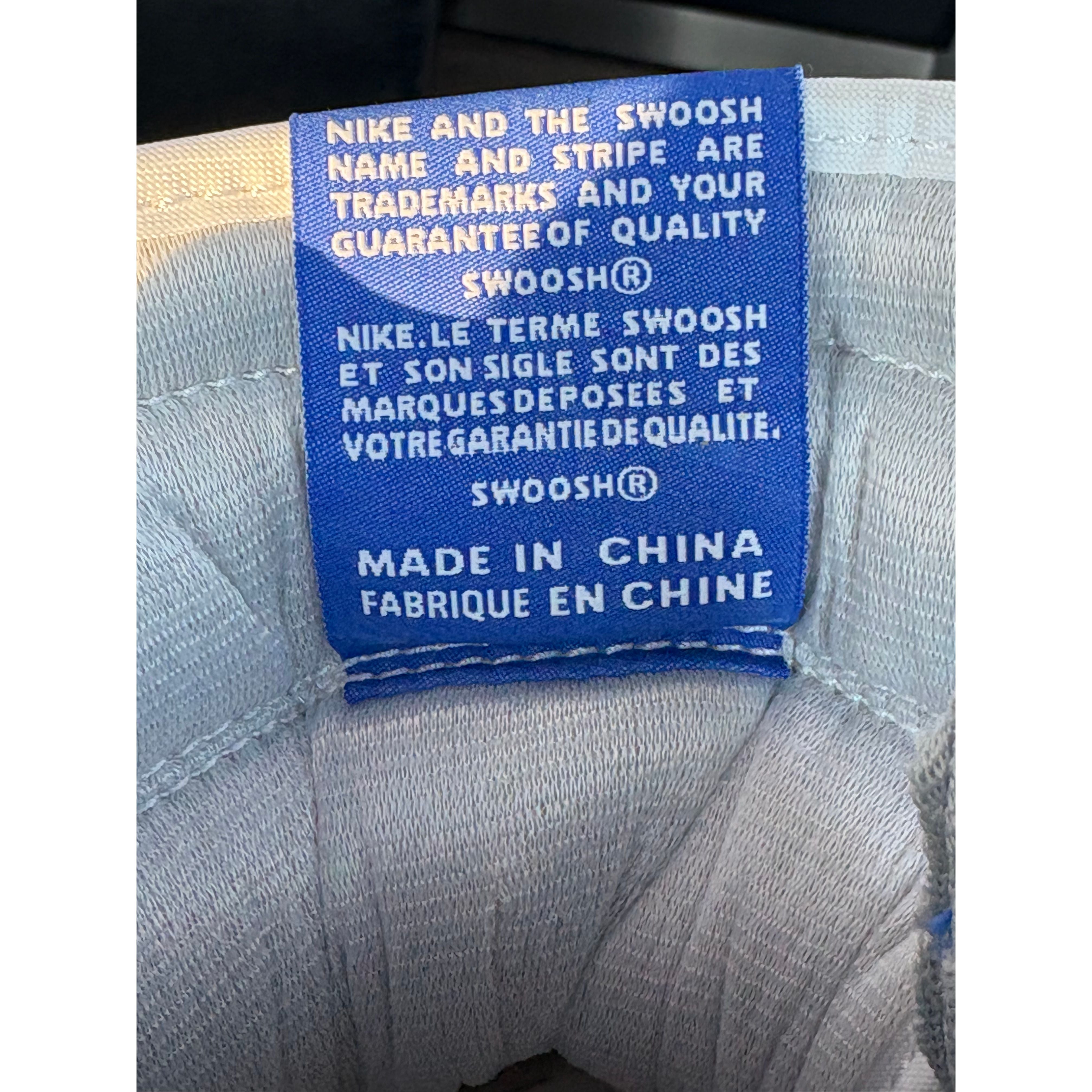 Air Jordan 1 Retro High "Hyper Royal Smoke Grey" **PRE-OWNED**