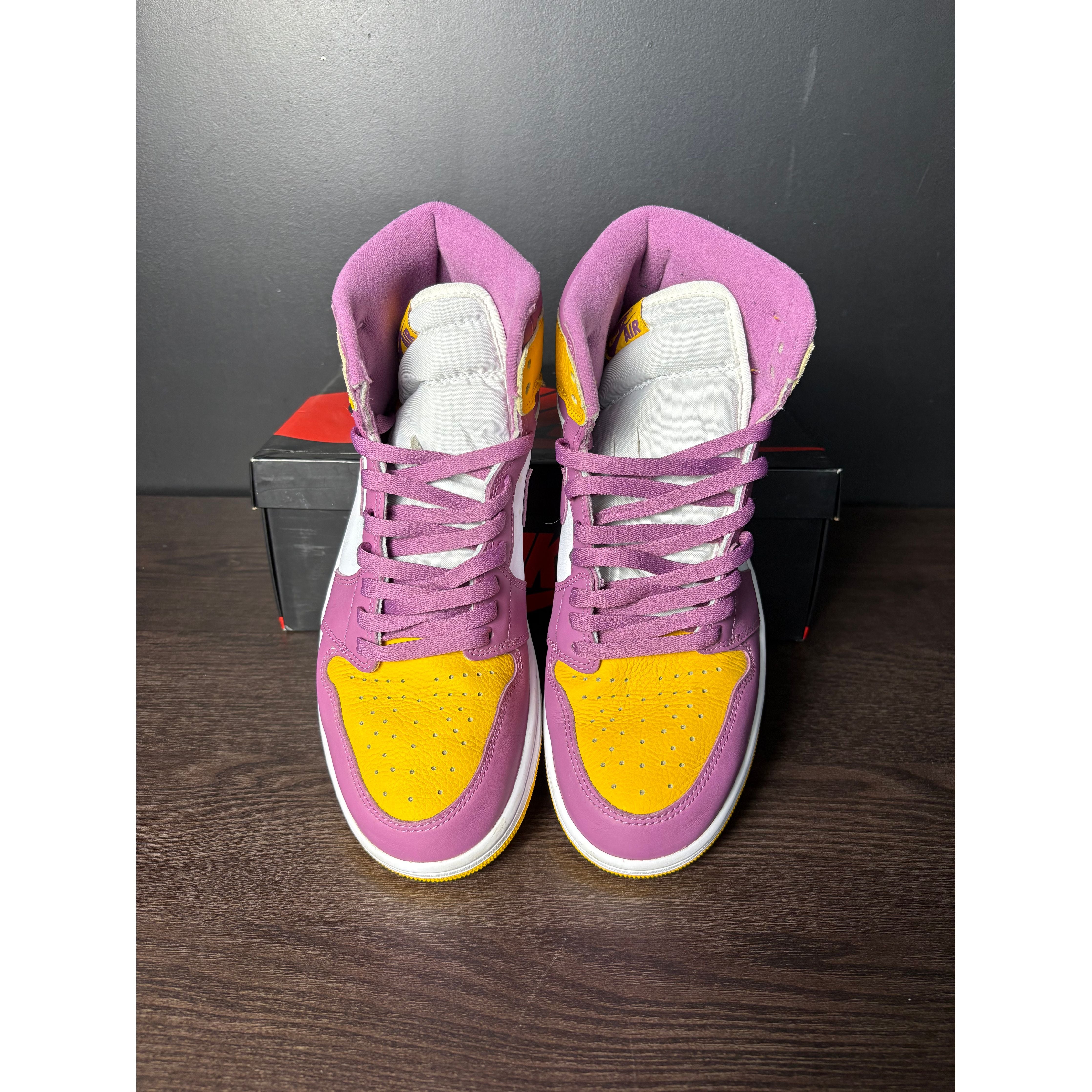 Air Jordan 1 Retro High OG "Brotherhood" **PRE-OWNED**