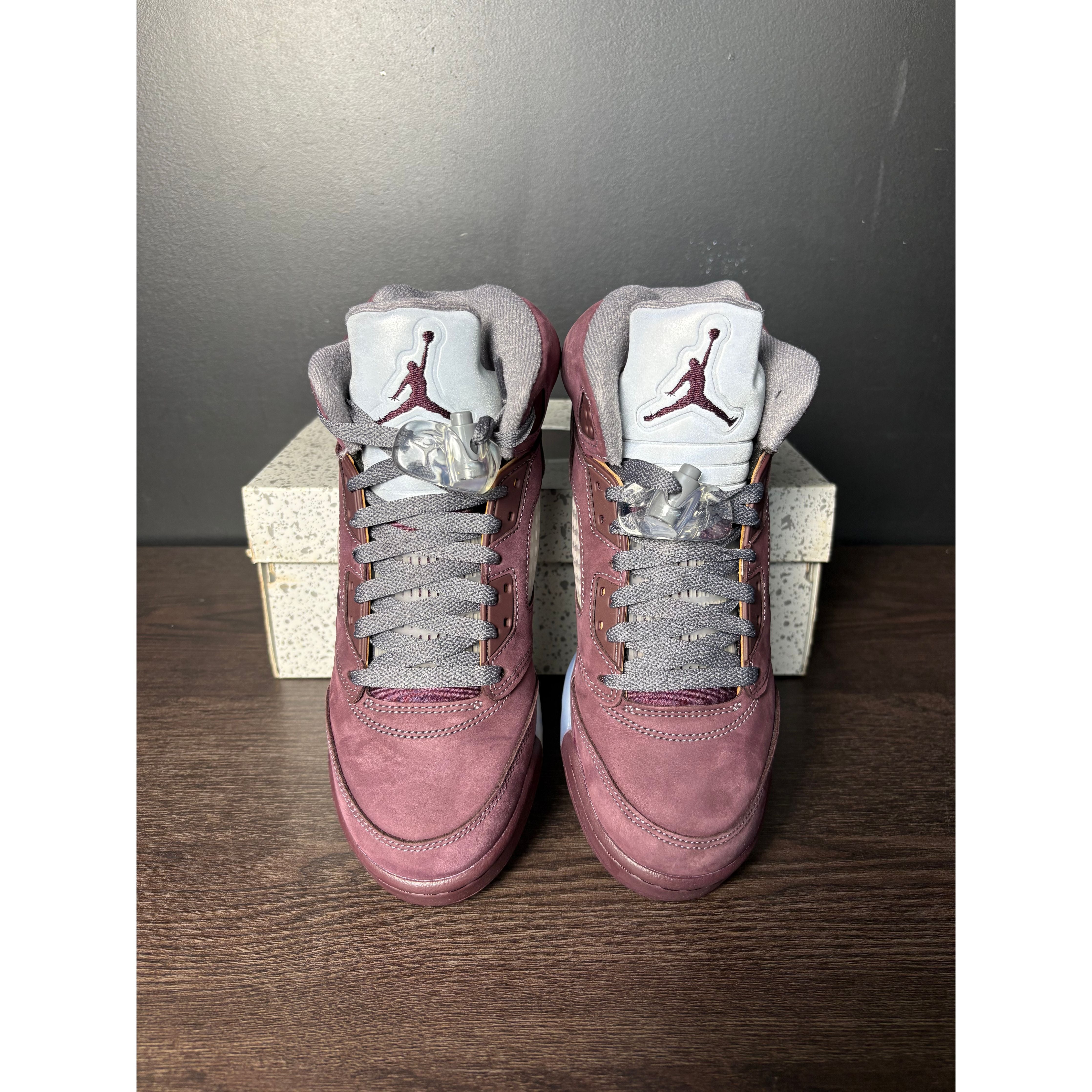 Air Jordan 5 Retro "Burgundy" (2023) (GS) **PRE-OWNED**