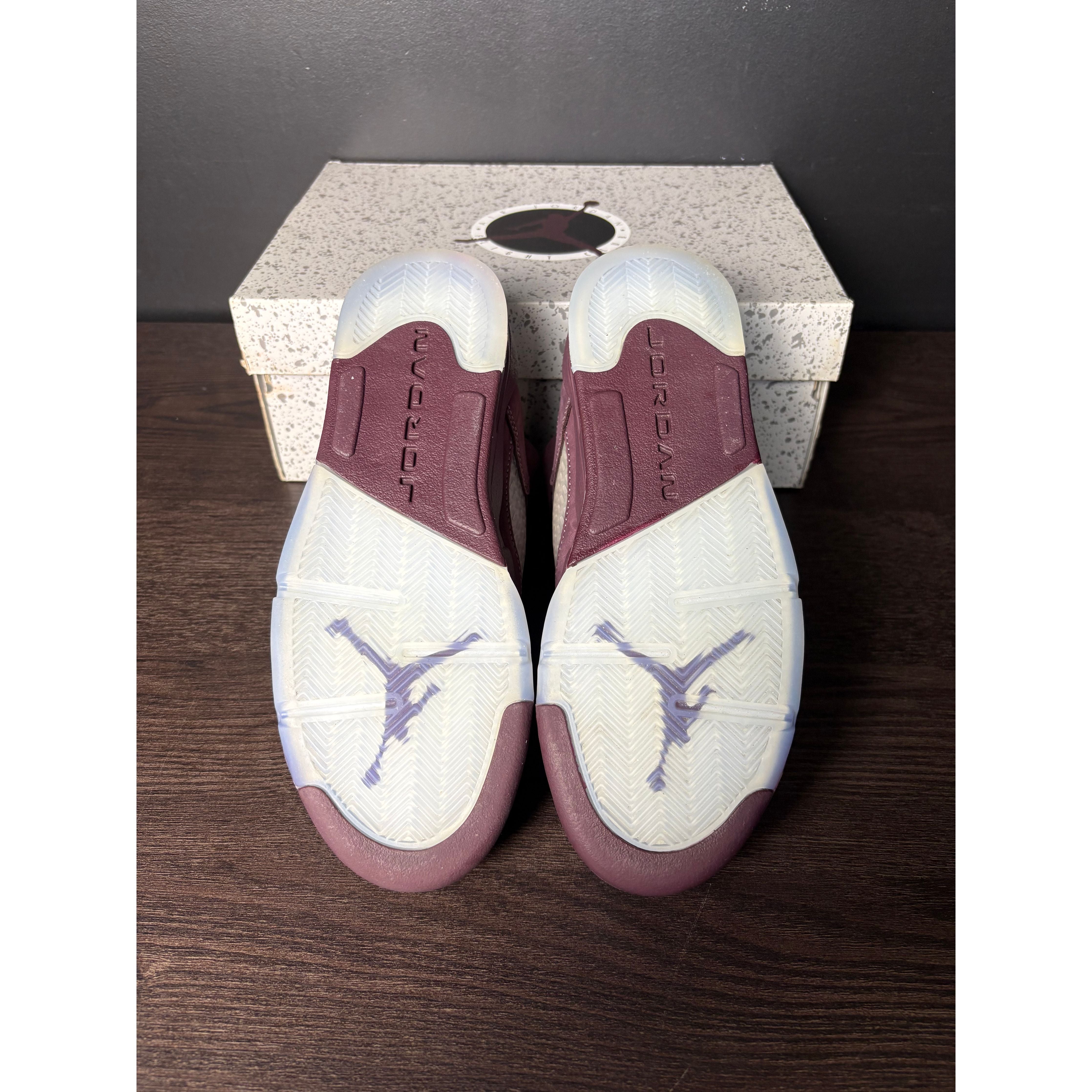 Air Jordan 5 Retro "Burgundy" (2023) (GS) **PRE-OWNED**
