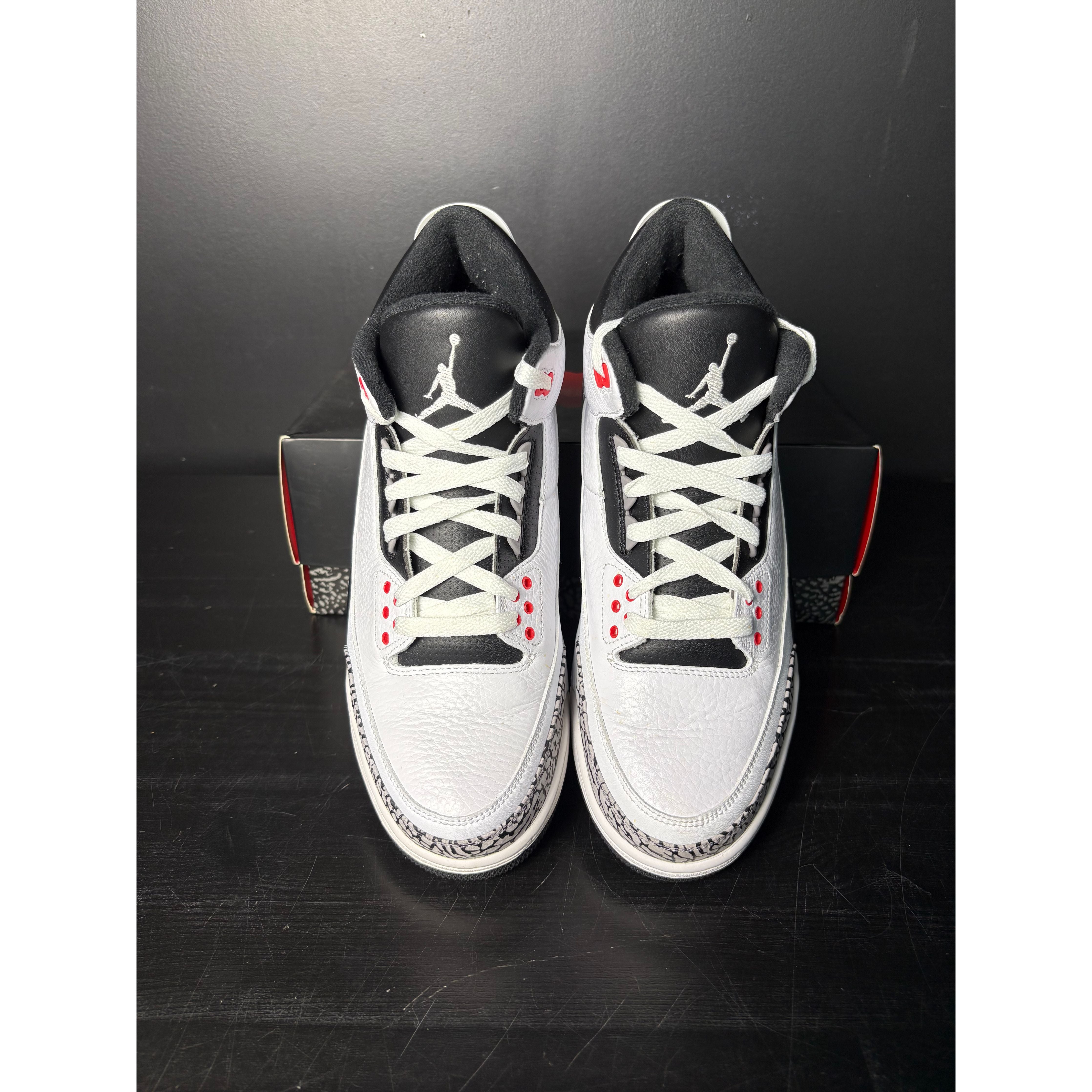 Air Jordan 3 Retro "Infrared 23"  **PRE-OWNED**