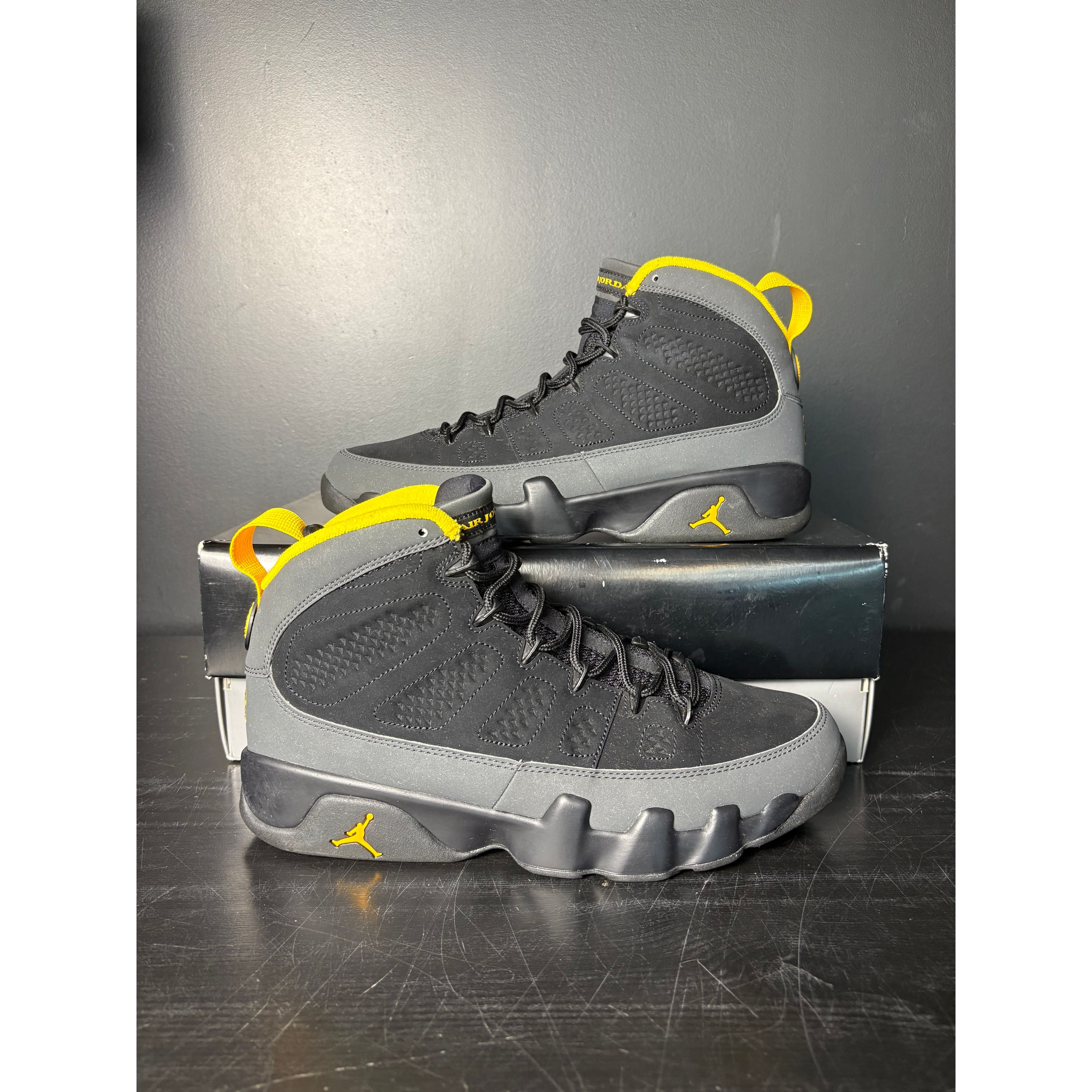 Air Jordan 9 Retro "Dark Charcoal" **PRE-OWNED**