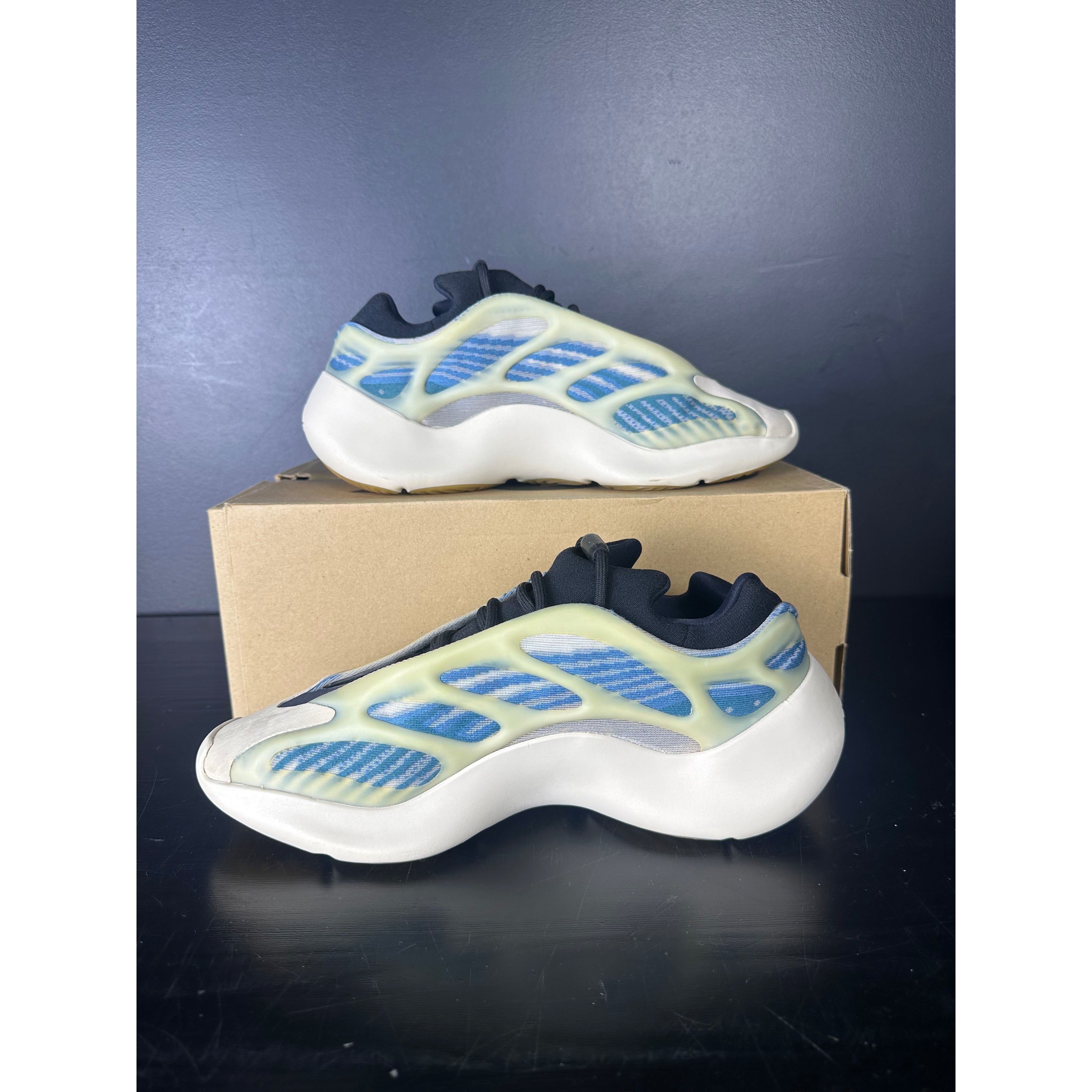 adidas Yeezy 700 V3 "Kyanite" **PRE-OWNED** REP. BOX (NO INSOLES)