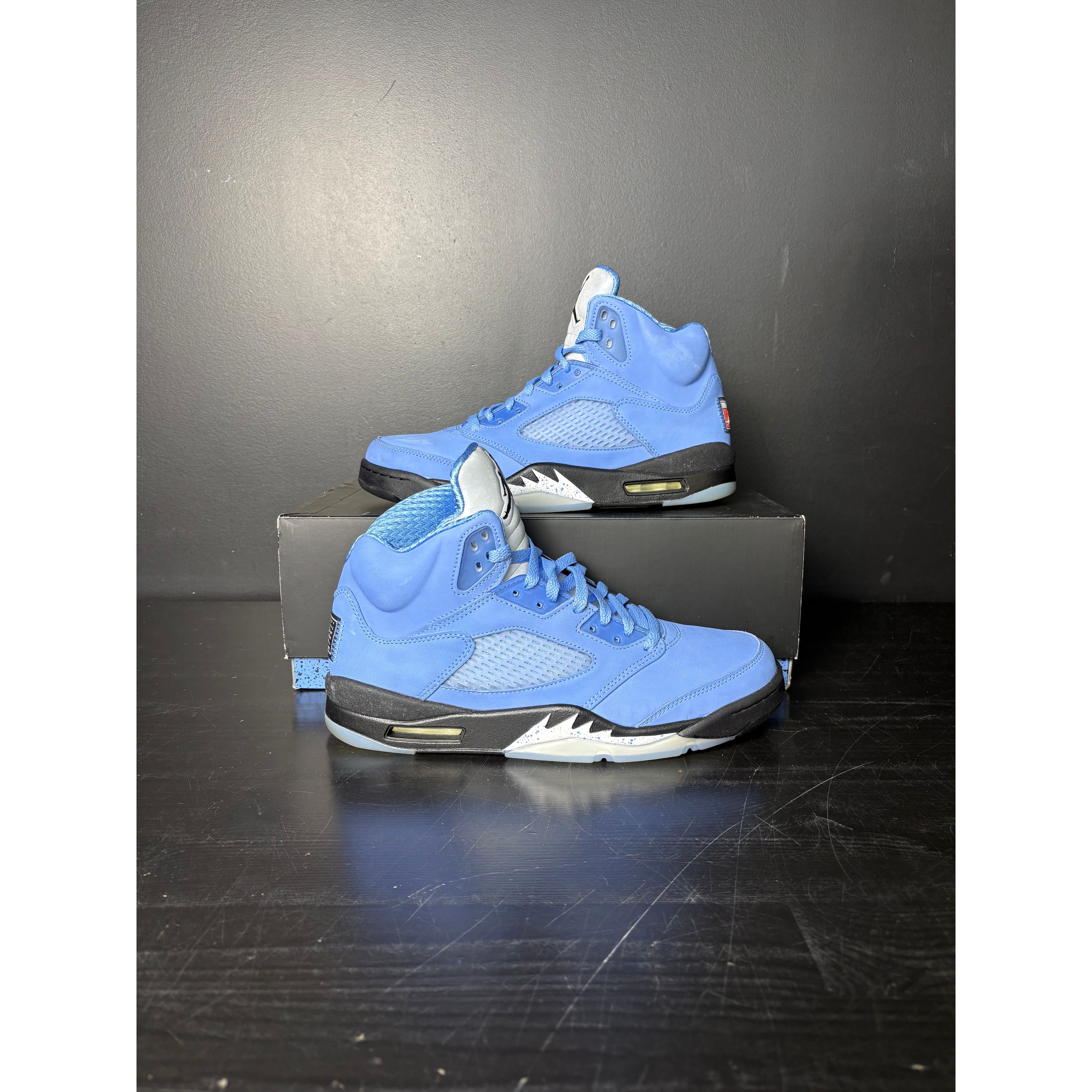 Air Jordan 5 Retro "UNC University Blue" **PRE-OWNED**