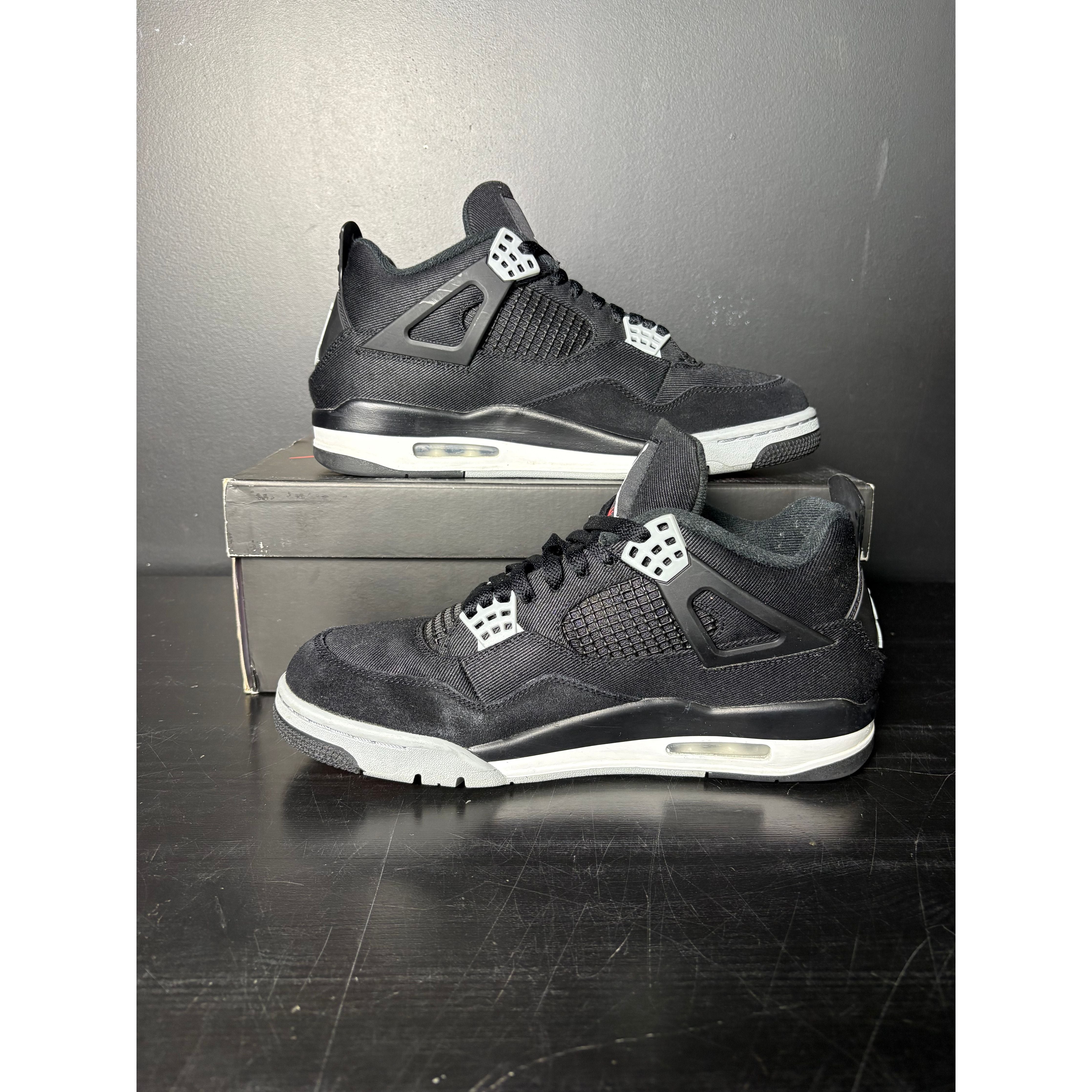 Air Jordan 4 Retro SE "Black Canvas" **PRE-OWNED**