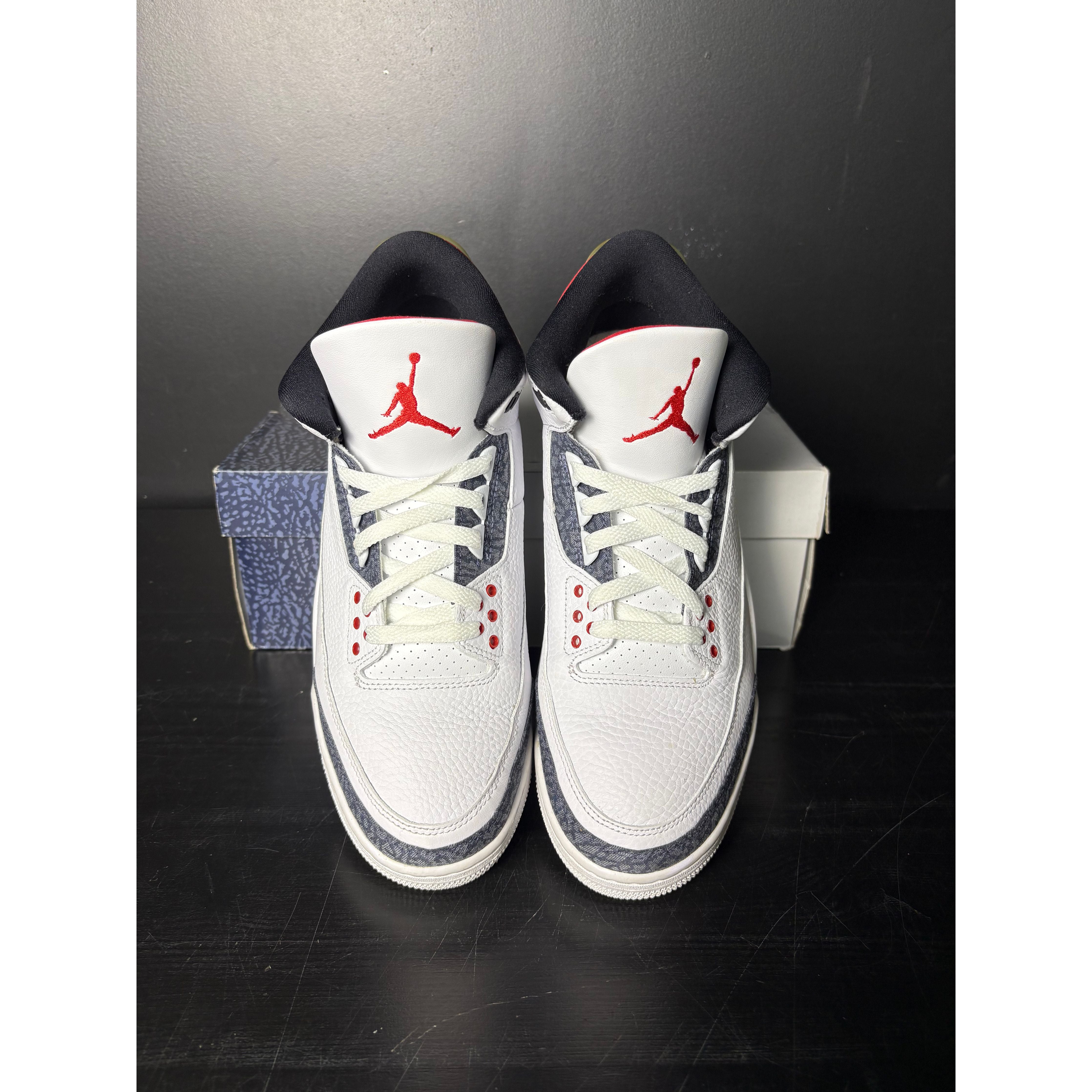 Air Jordan 3 Retro SE "Fire Red Denim" (2020) **PRE-OWNED**