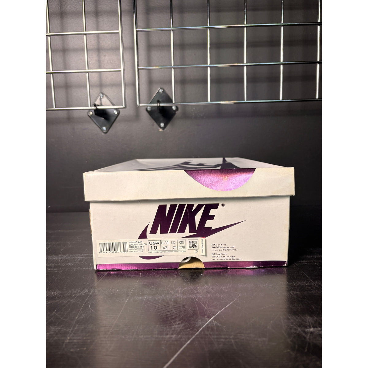 Air Jordan 1 Retro High "Court Purple" (WMNS) **PRE-OWNED**