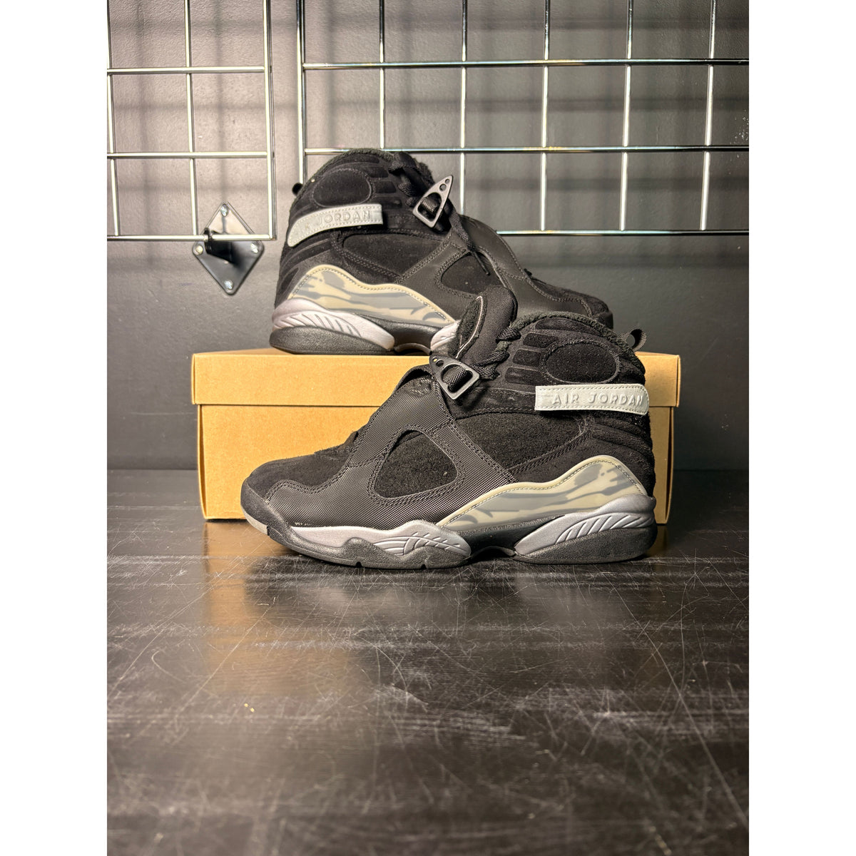 Air Jordan 8 Retro "Winterized Gunsmoke" **PRE-OWNED**