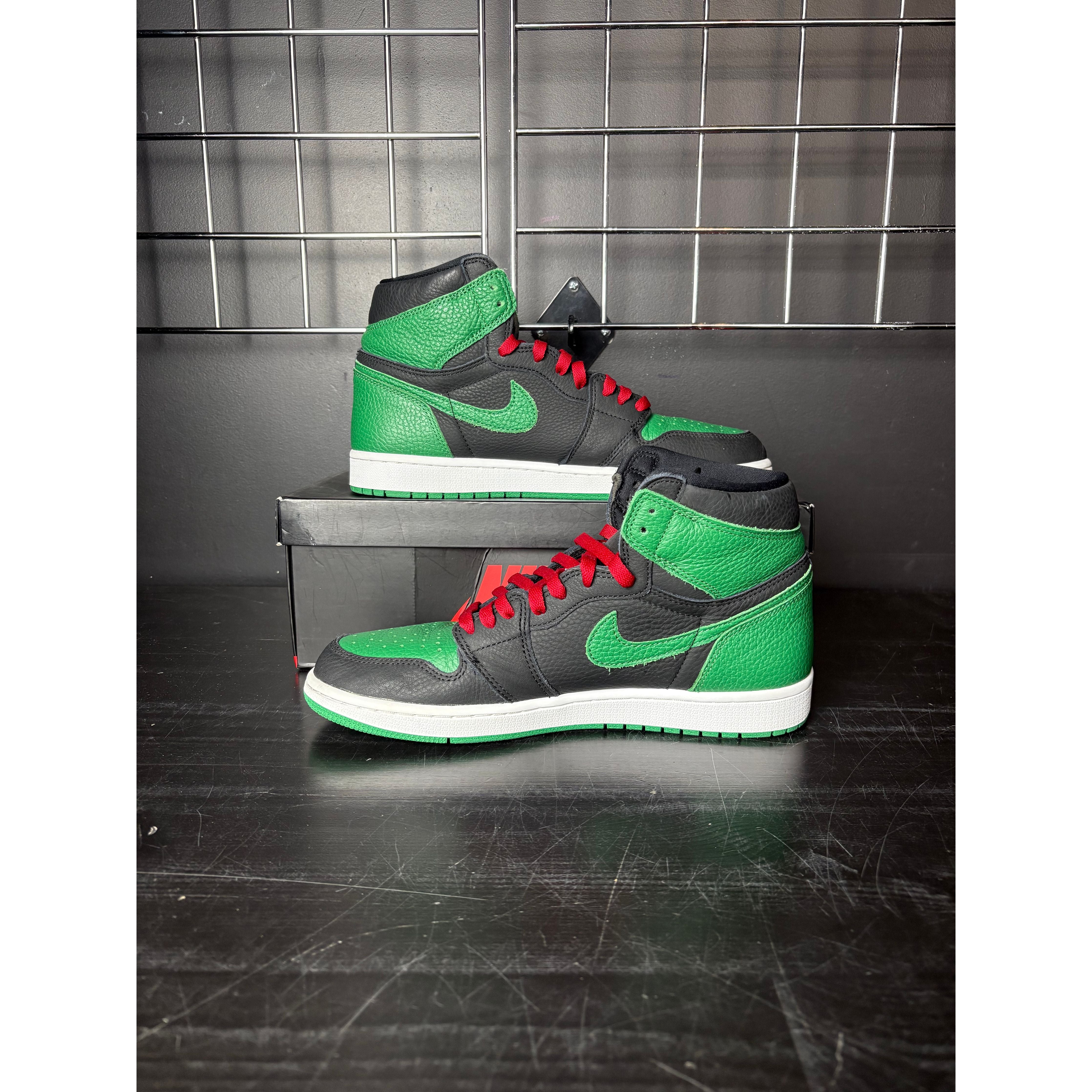 Air Jordan 1 Retro High "Pine Green Black" **PRE-OWNED**