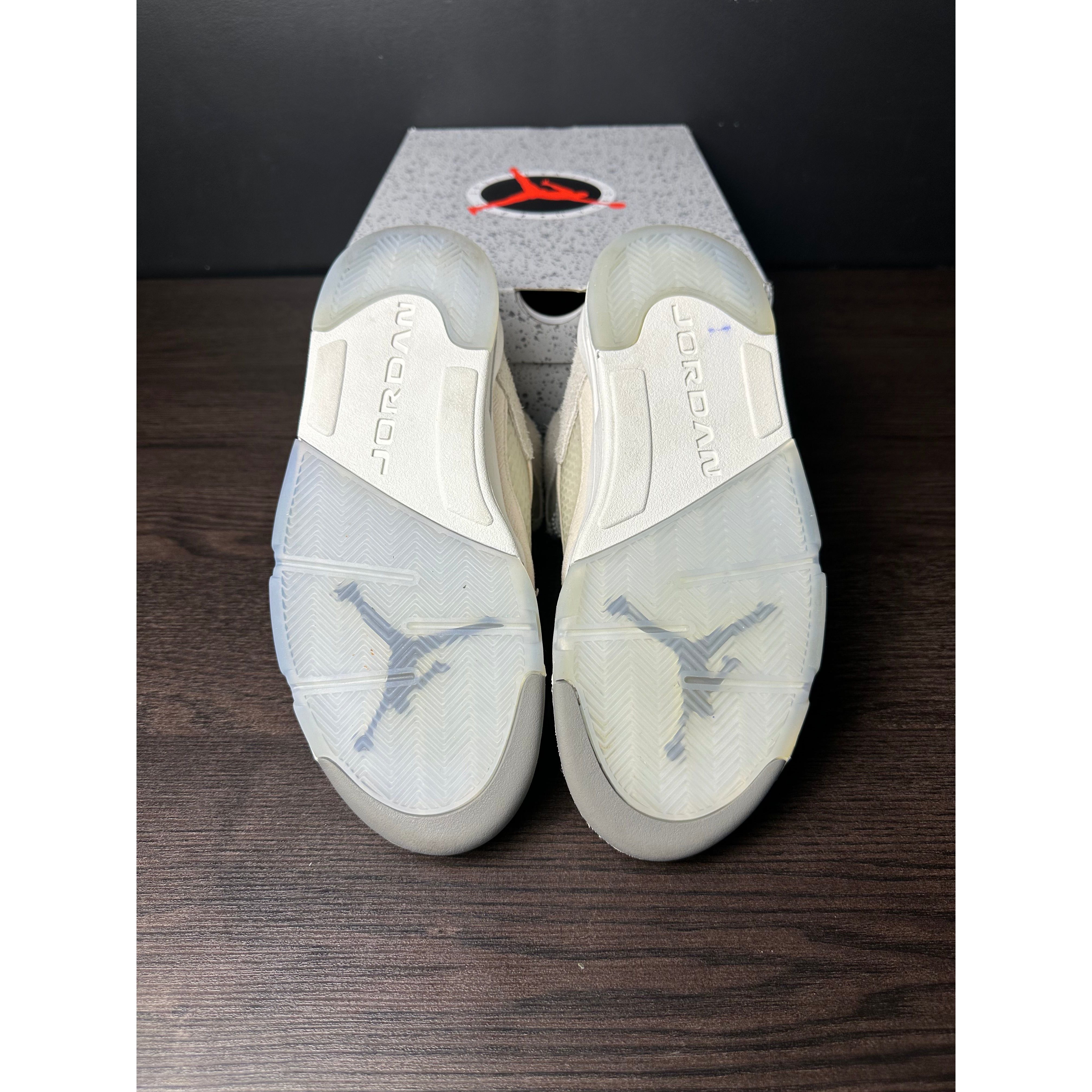 Air Jordan 5 Retro SE "Craft Light Orewood Brown" **PRE-OWNED**